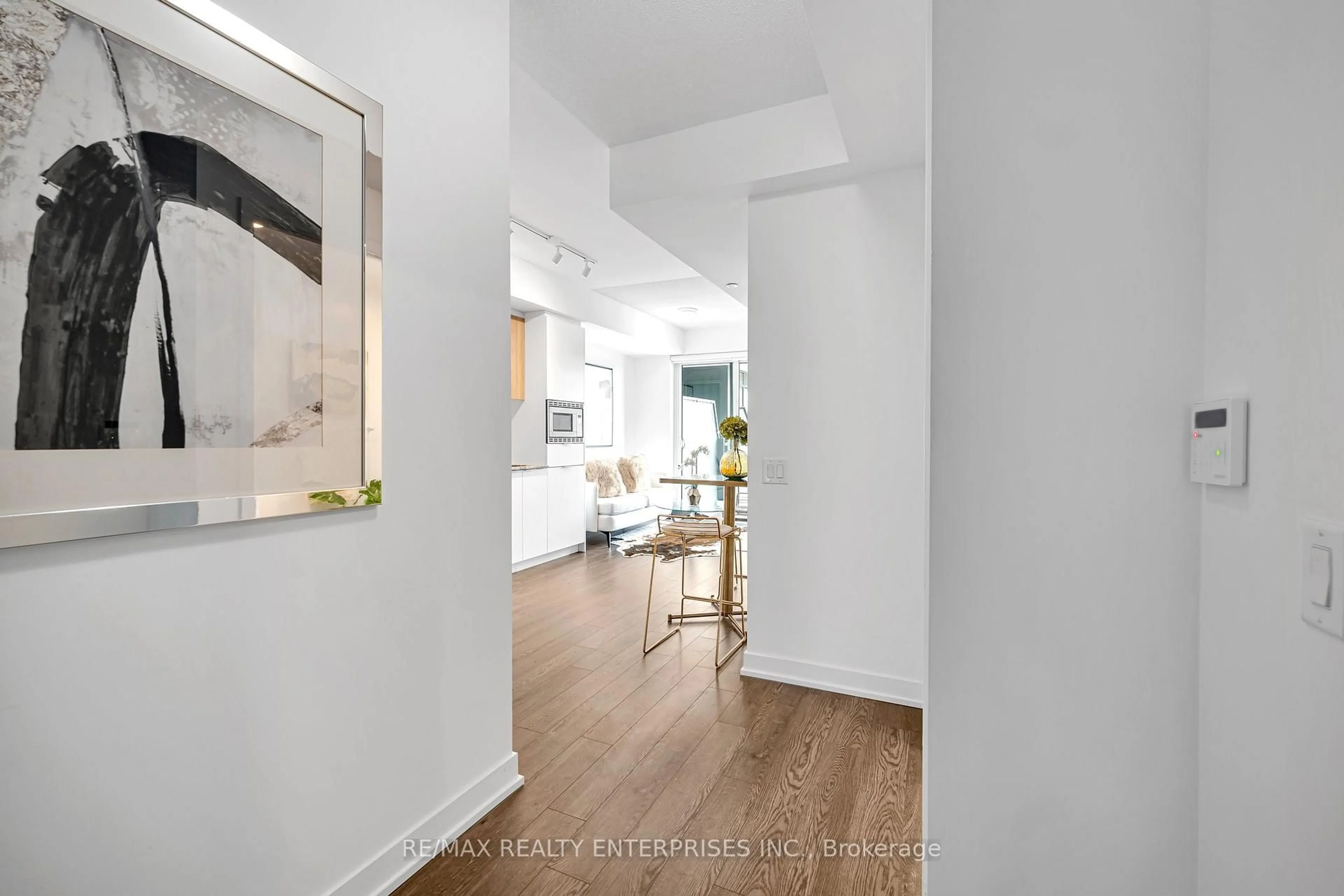 Indoor entryway for 20 O'Neill Rd #338, Toronto Ontario M3C 0R2