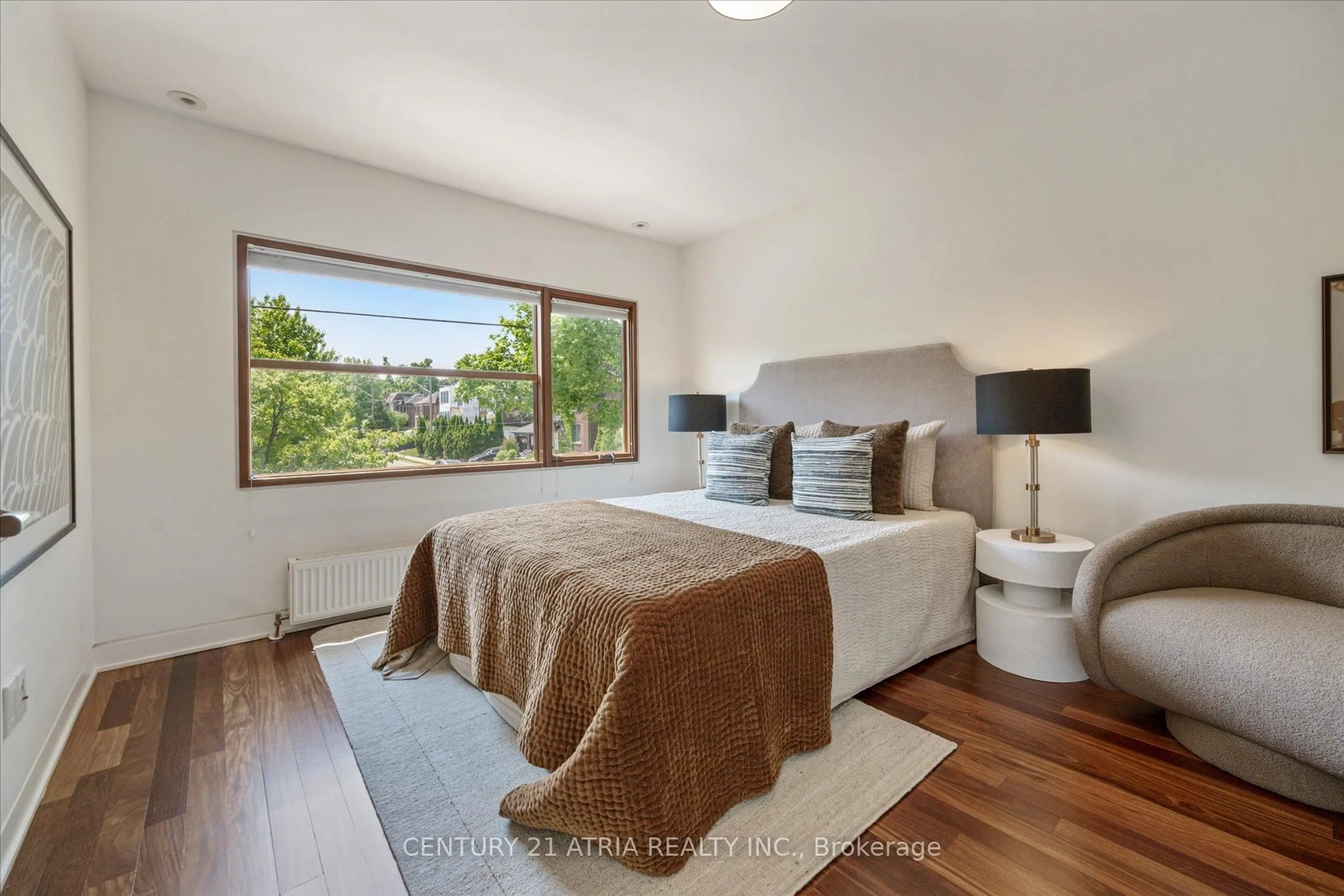 Bedroom with bed, unknown for 80 Glenvale Blvd, Toronto Ontario M4G 2V6