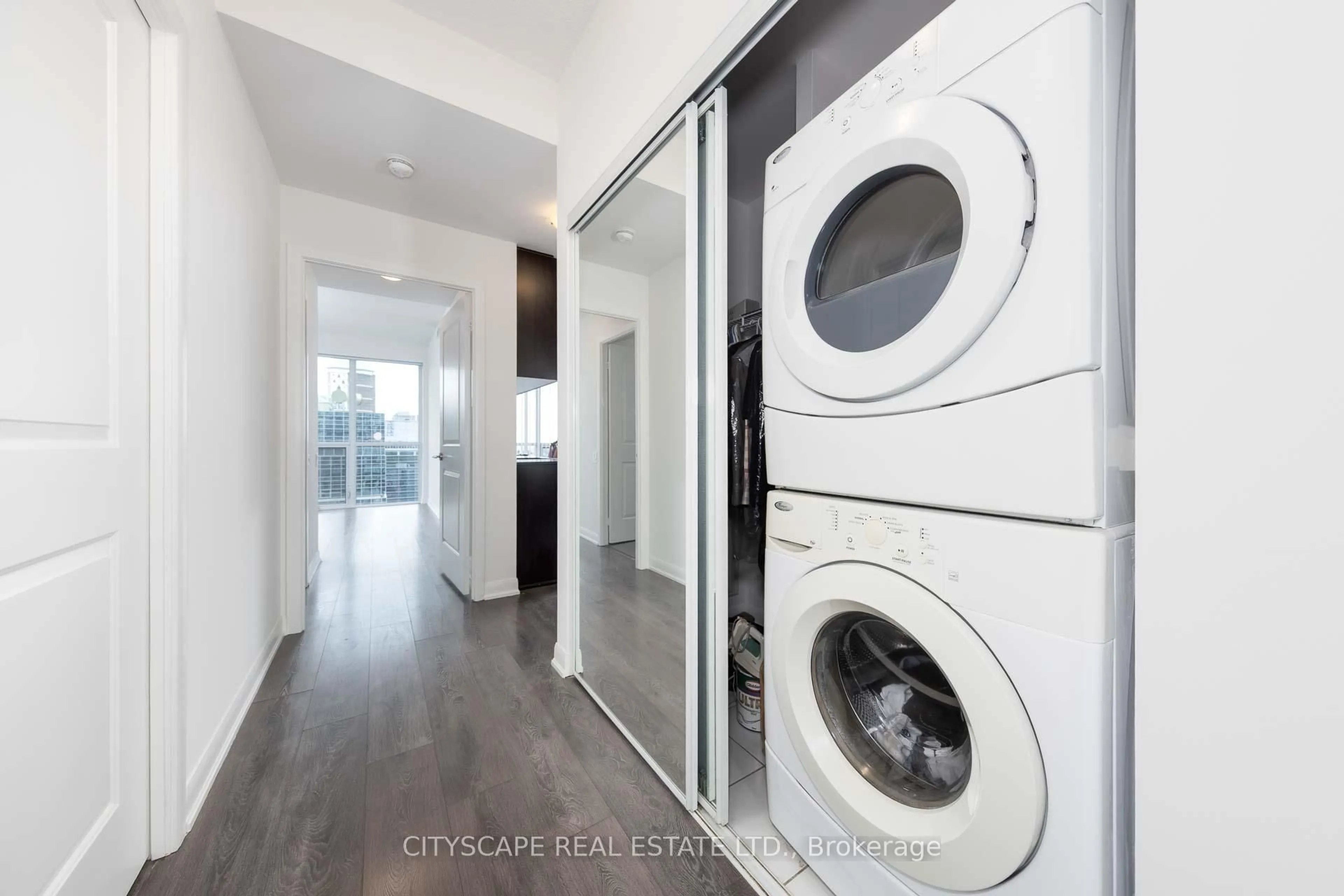 Indoor entryway for 5162 Yonge St #3112, Toronto Ontario M2N 0E9