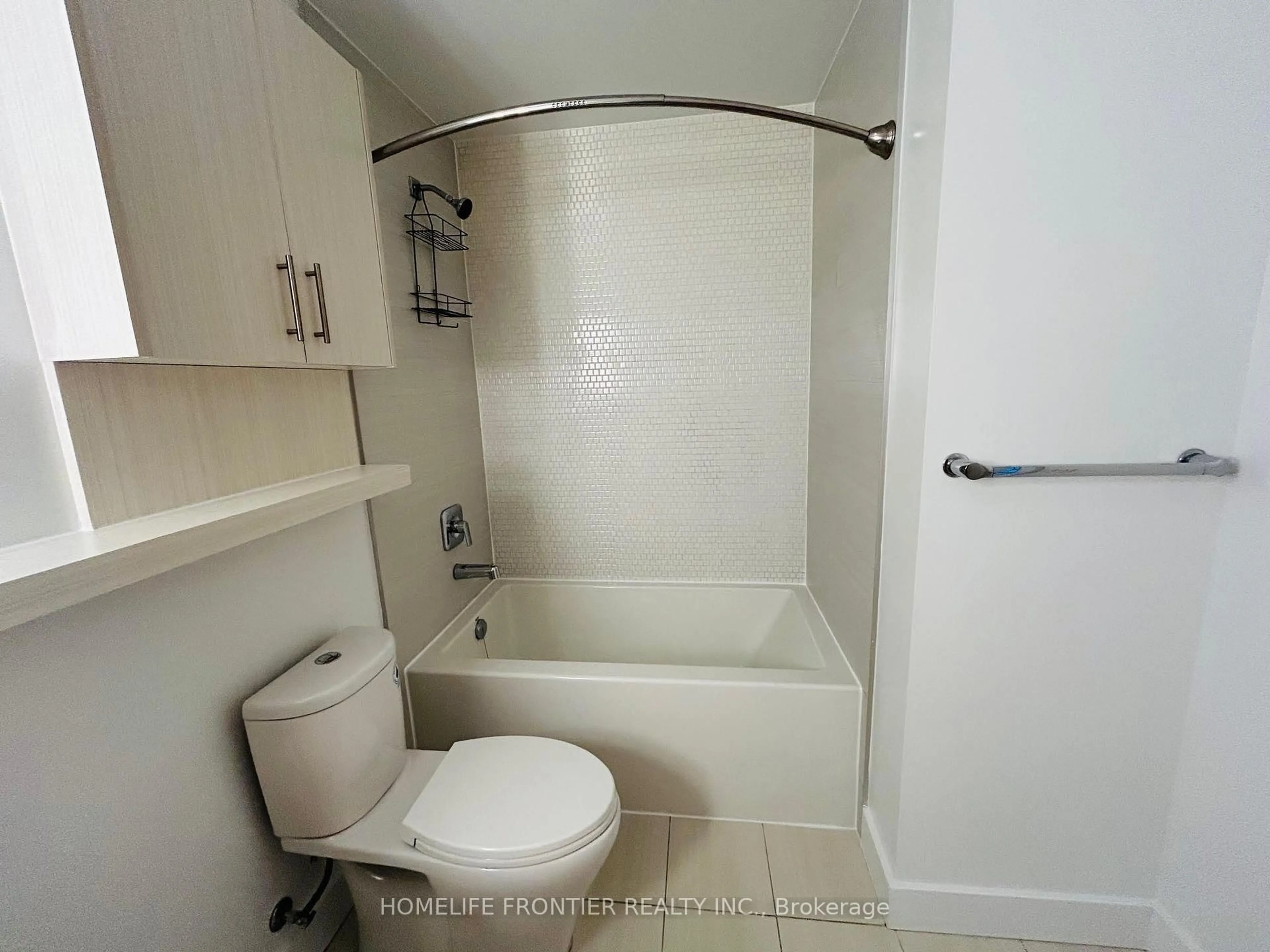 Standard bathroom, unknown for 128 Fairview Mall Dr #409, Toronto Ontario M2J 0E8