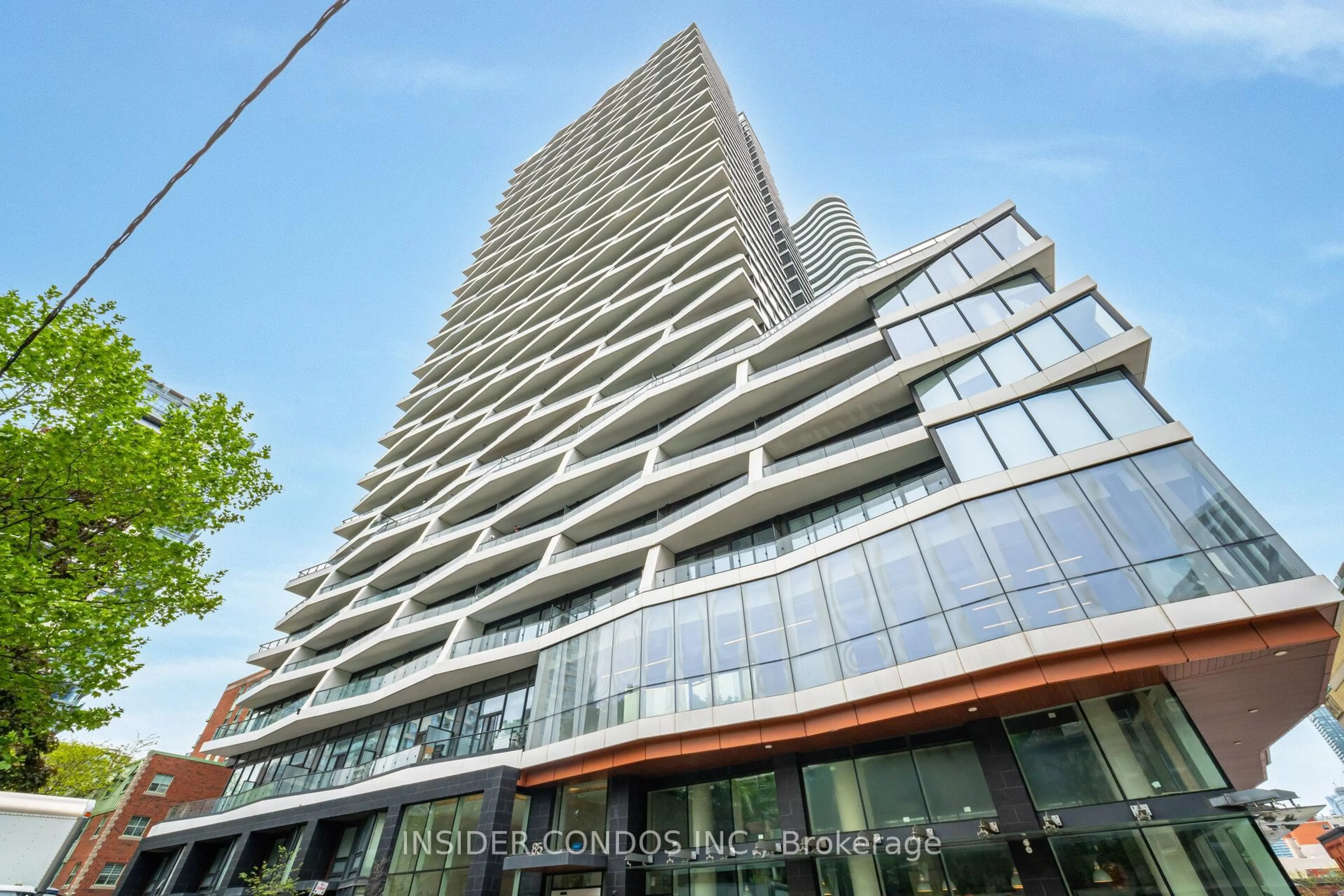 Indoor foyer for 85 Wood St #4016, Toronto Ontario M4Y 0E8