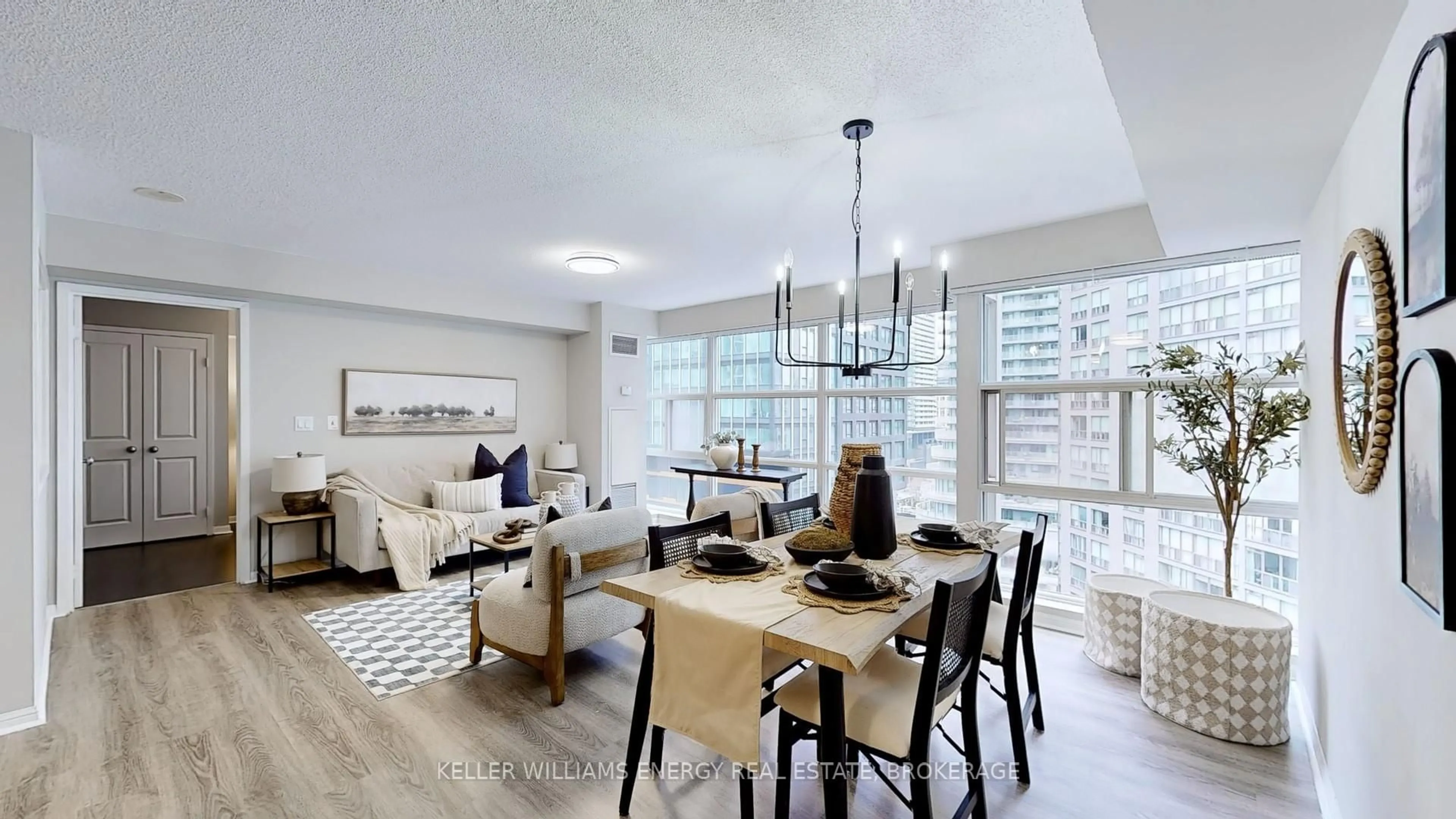 Unknown for 11 St Joseph St #1401, Toronto Ontario M4Y 3G4