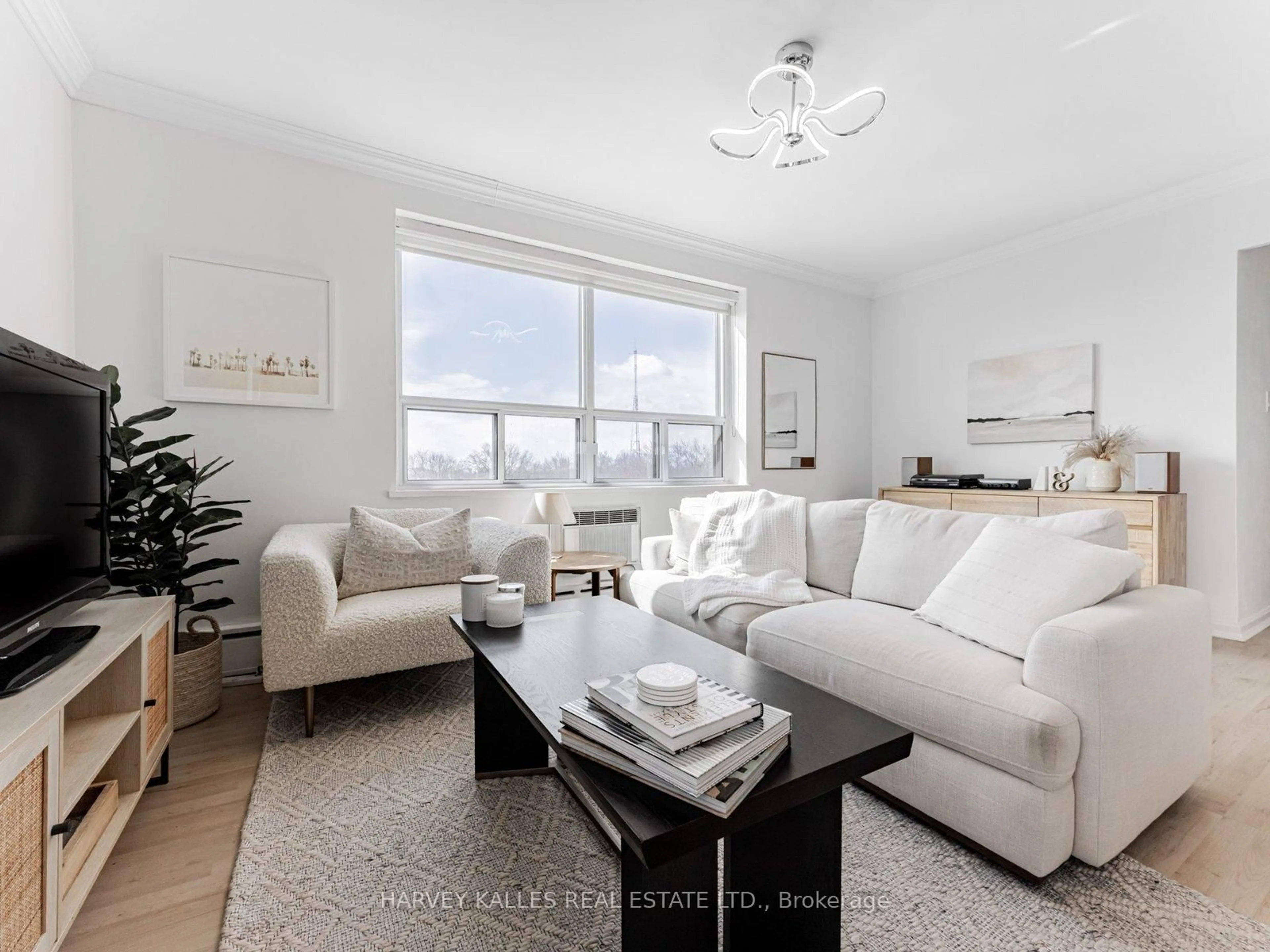 Living room with furniture, unknown for 78 Warren Rd #701, Toronto Ontario M4V 2R6