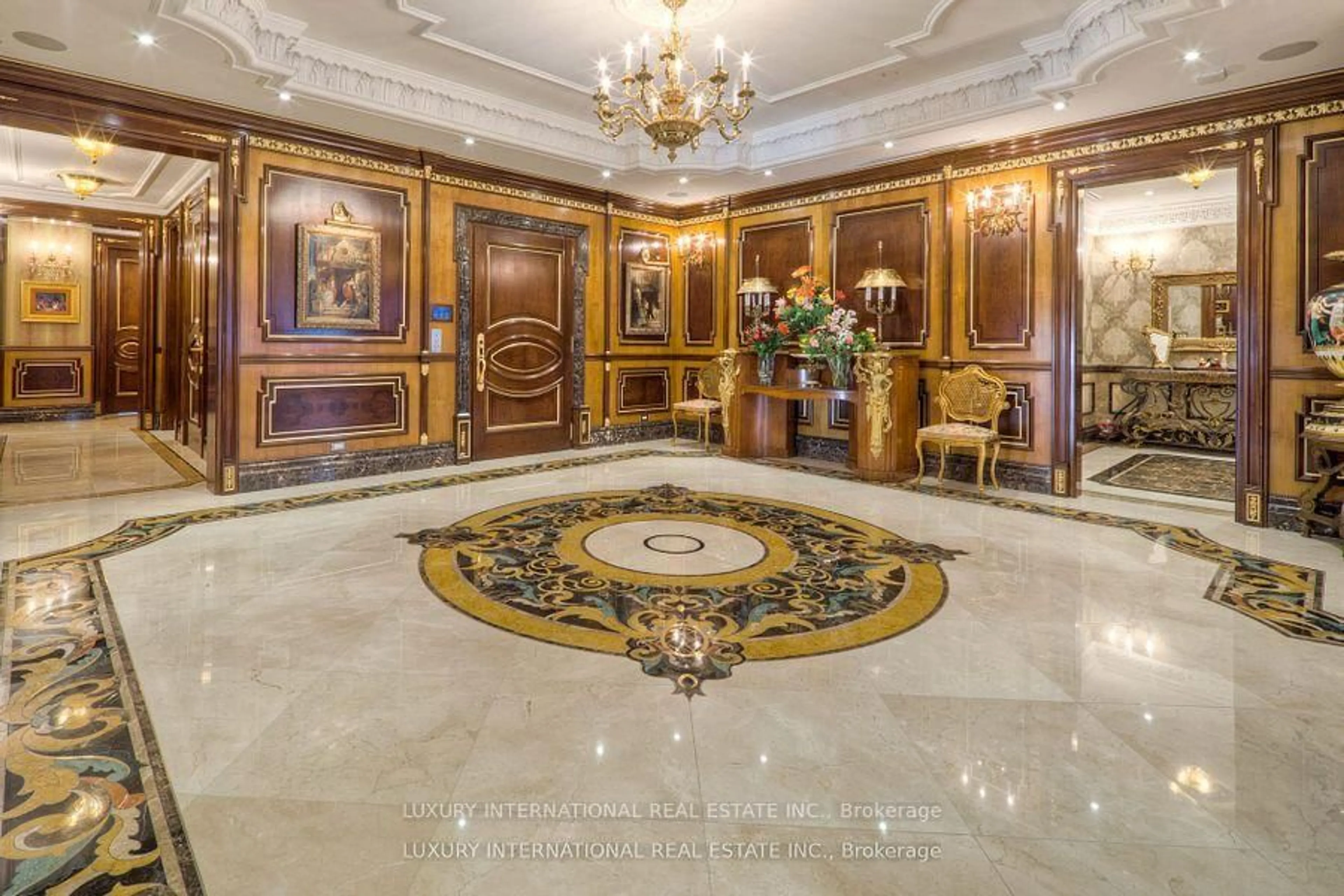 Lobby for 118 Yorkville Ave #703, Toronto Ontario M5R 1C2