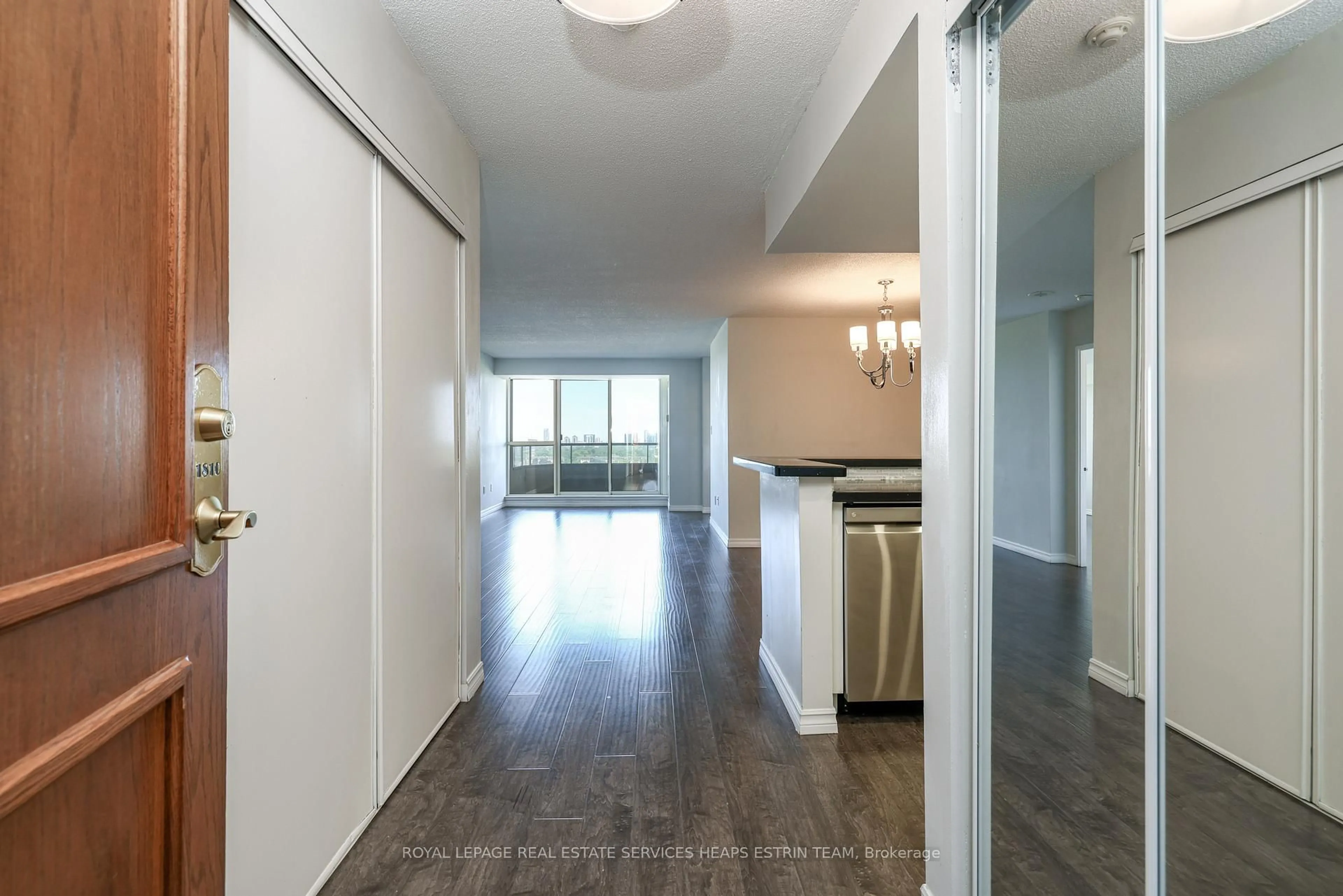 Indoor entryway for 10 Torresdale Ave #1810, Toronto Ontario M2R 3V8