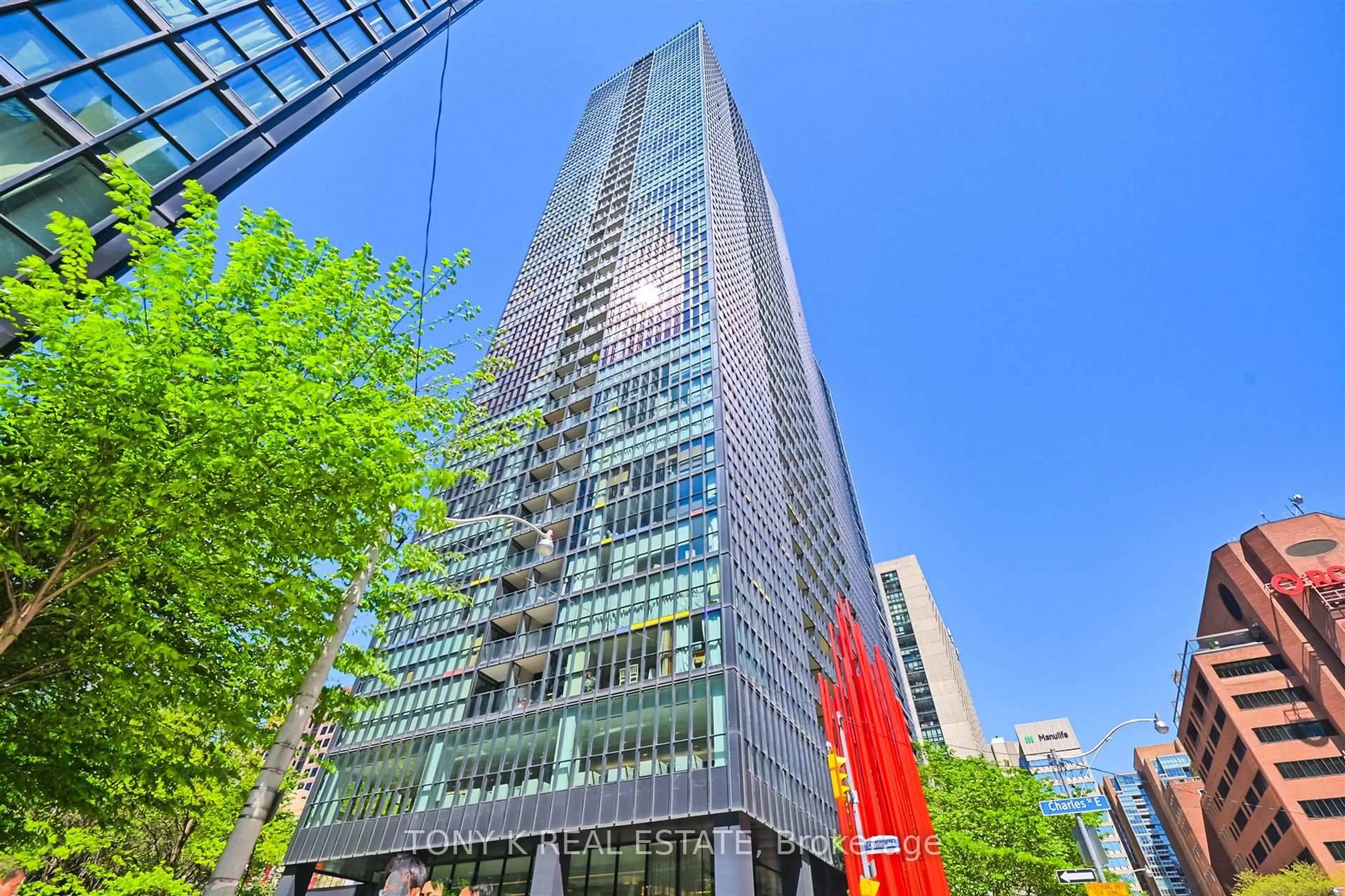 Unknown for 110 Charles St #3204, Toronto Ontario M4Y 1T5