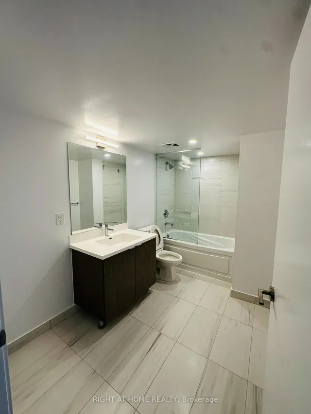 Additional image 8 of 219 Dundas St Unit 809