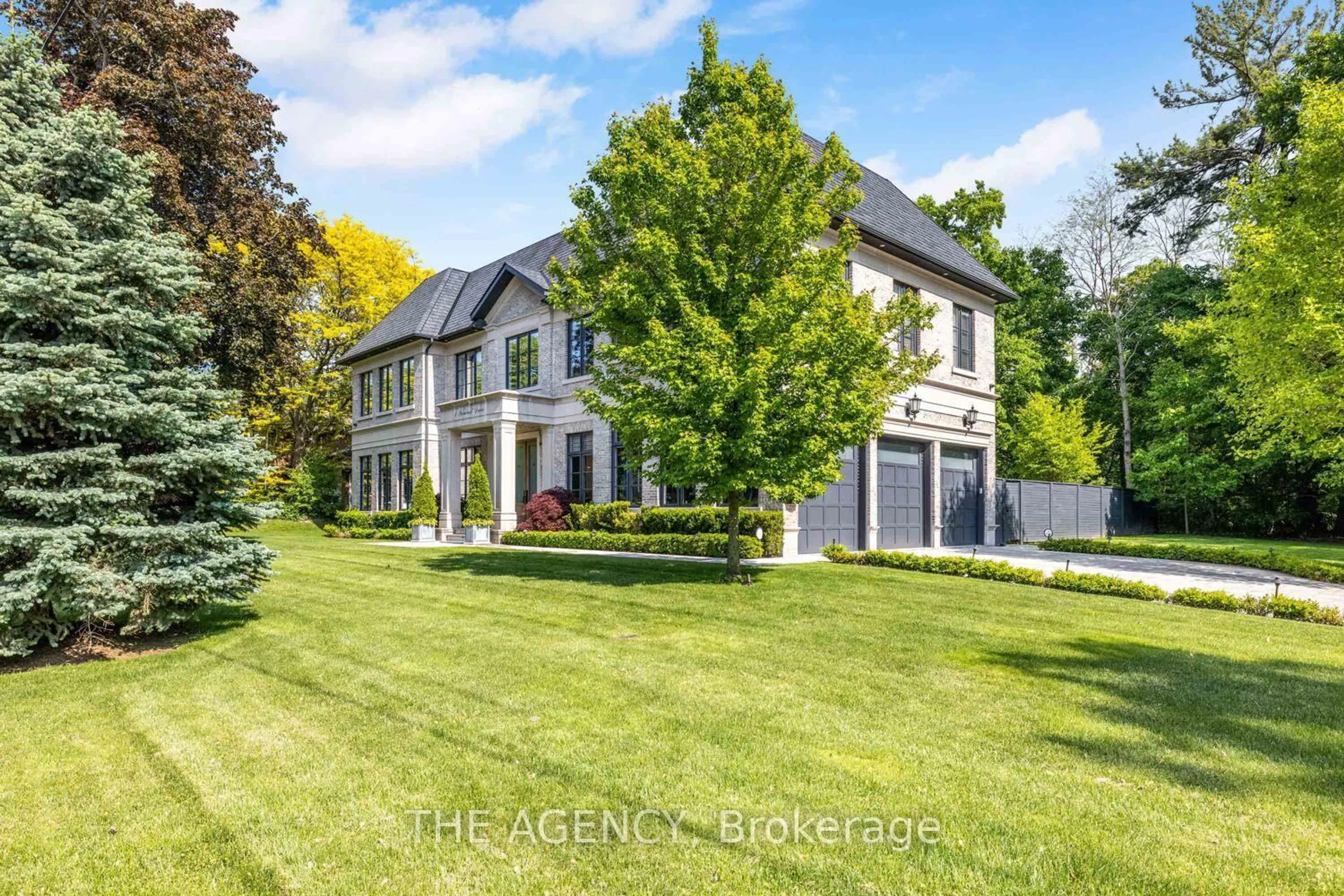 Unknown for 1 Suncrest Dr, Toronto Ontario M3C 2L1