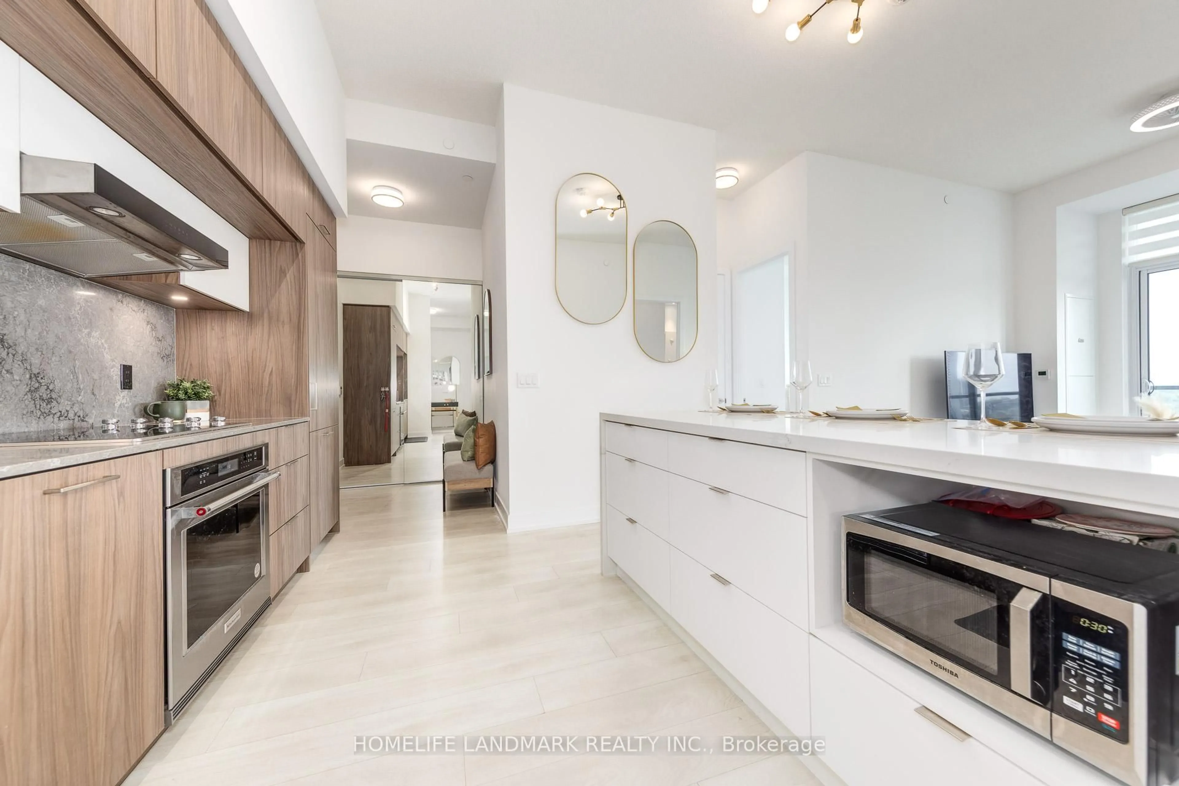 Contemporary kitchen, ceramic/tile floor for 25 Adra Grado Way #1532, Toronto Ontario M2J 0H6