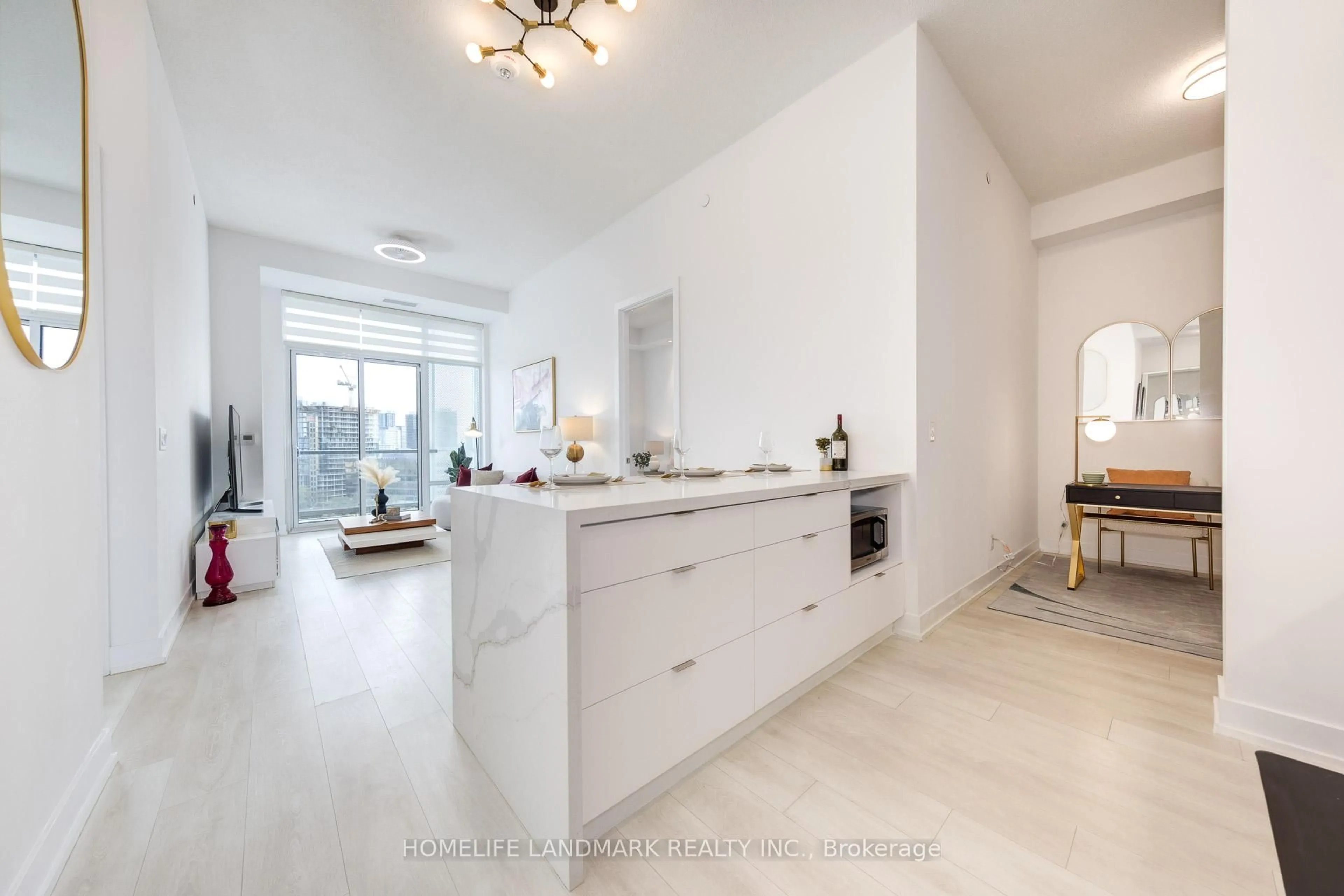 Open concept kitchen, ceramic/tile floor for 25 Adra Grado Way #1532, Toronto Ontario M2J 0H6