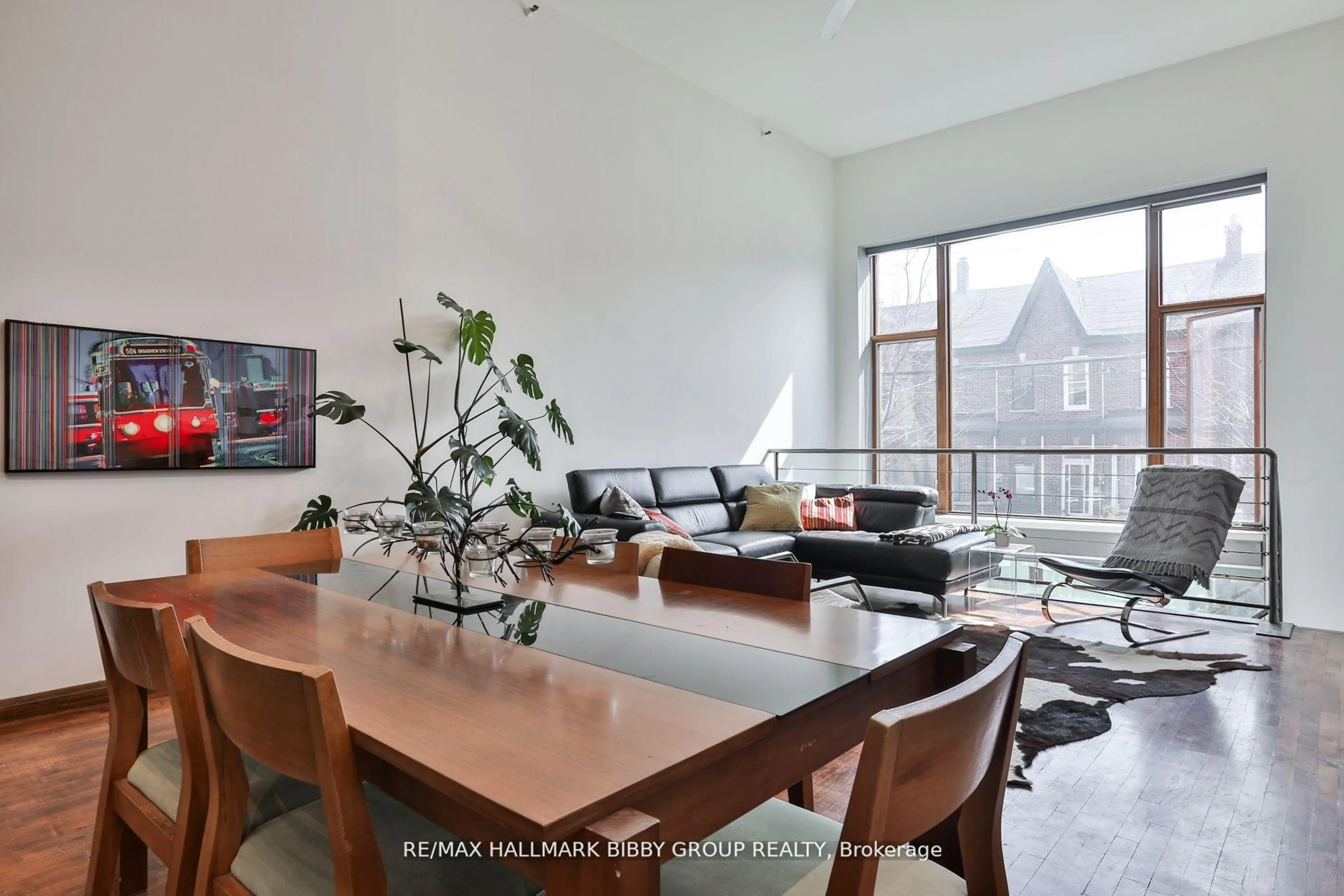 Unknown for 676 Richmond St #101, Toronto Ontario M6J 1C3