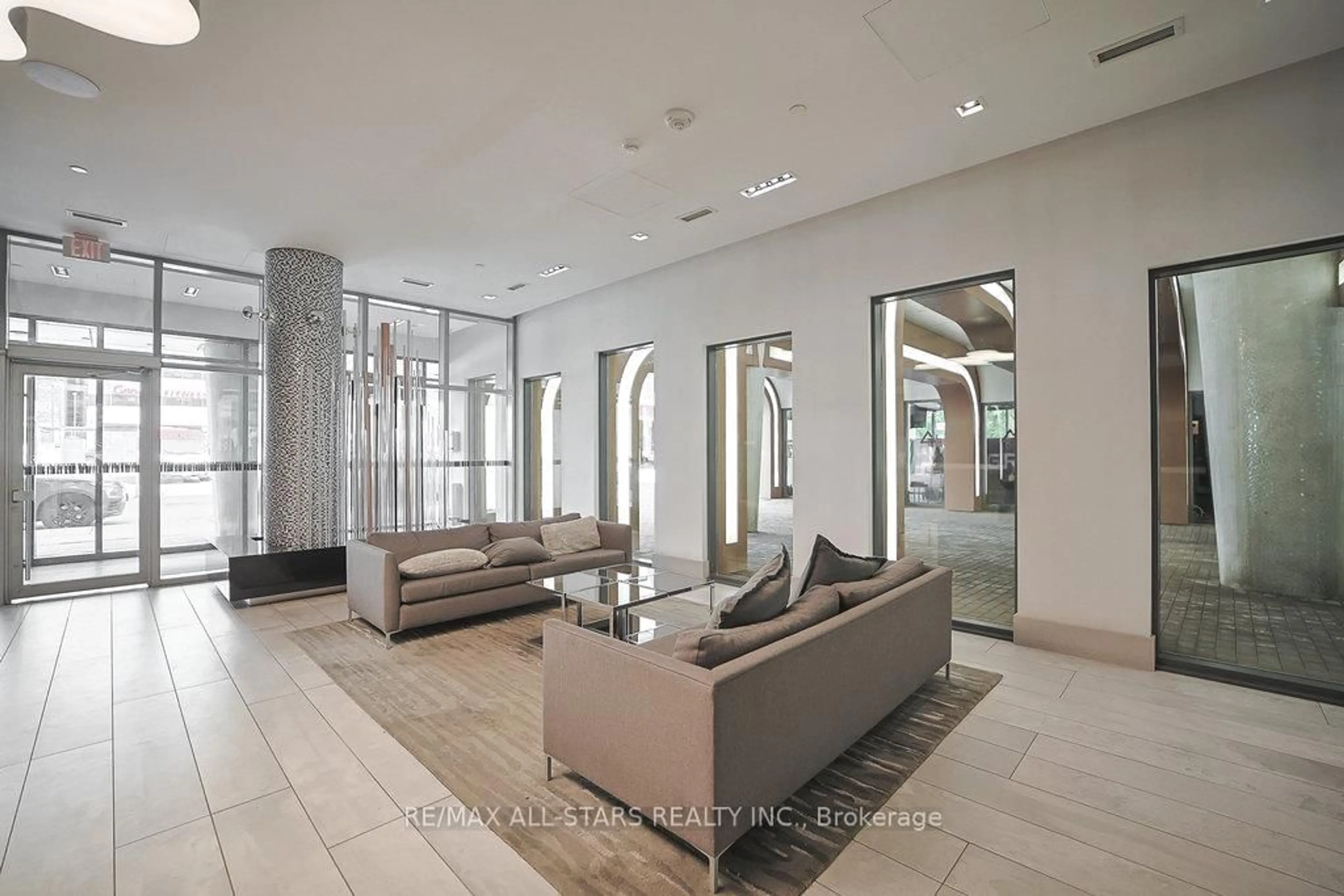 Lobby for 525 Adelaide St #1216, Toronto Ontario M5V 0N7