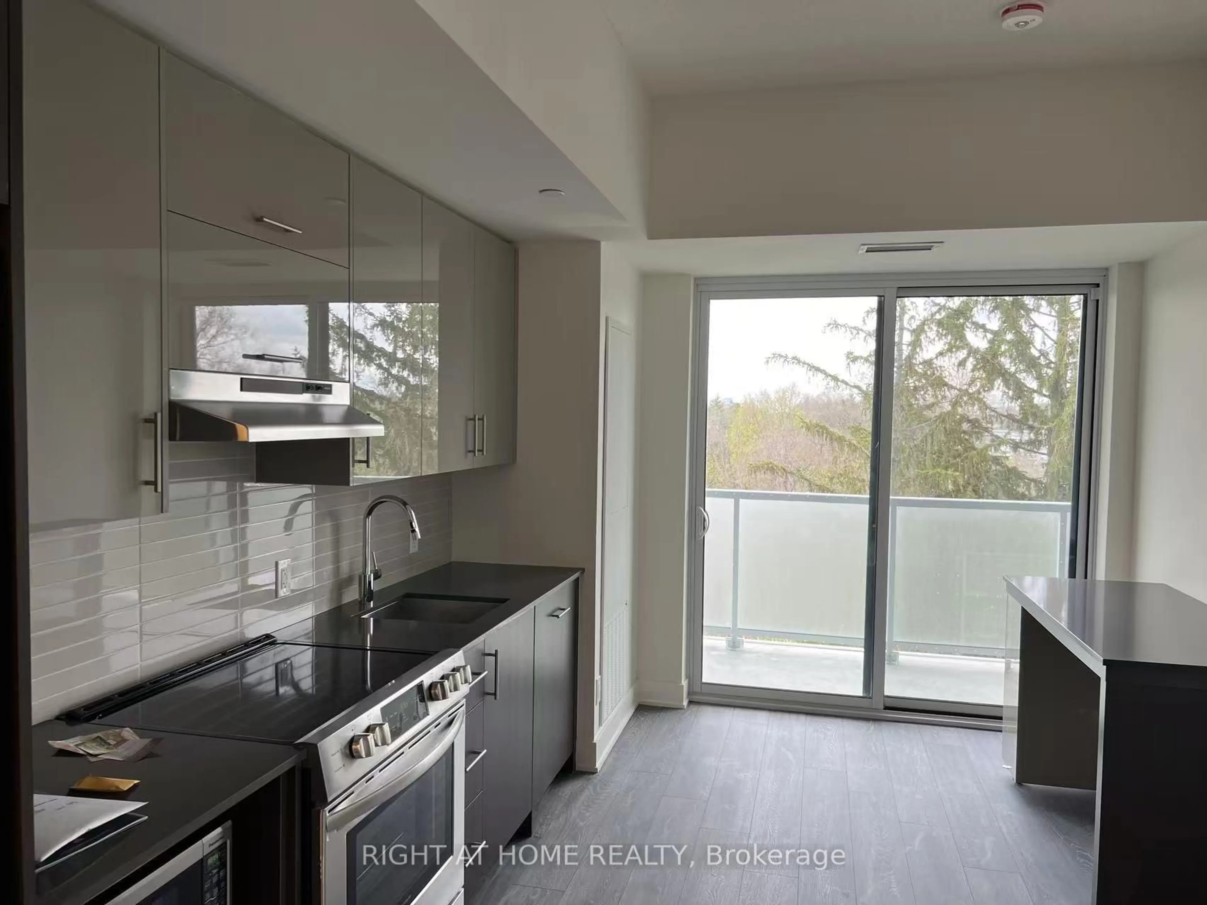 Standard kitchen, unknown for 188 Fairview Mall Dr #515, Toronto Ontario M2J 0H7