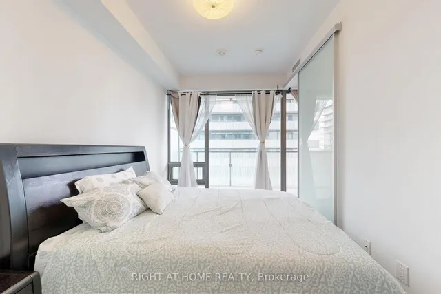 Additional image 16 of 50 Charles St Unit 3906