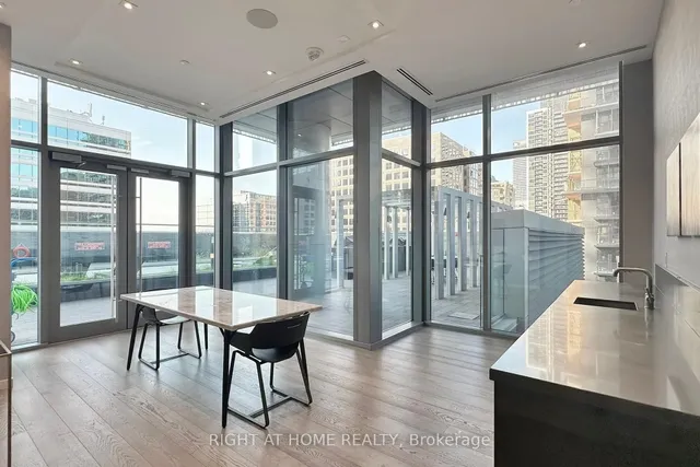 Additional image 3 of 50 Charles St Unit 3906