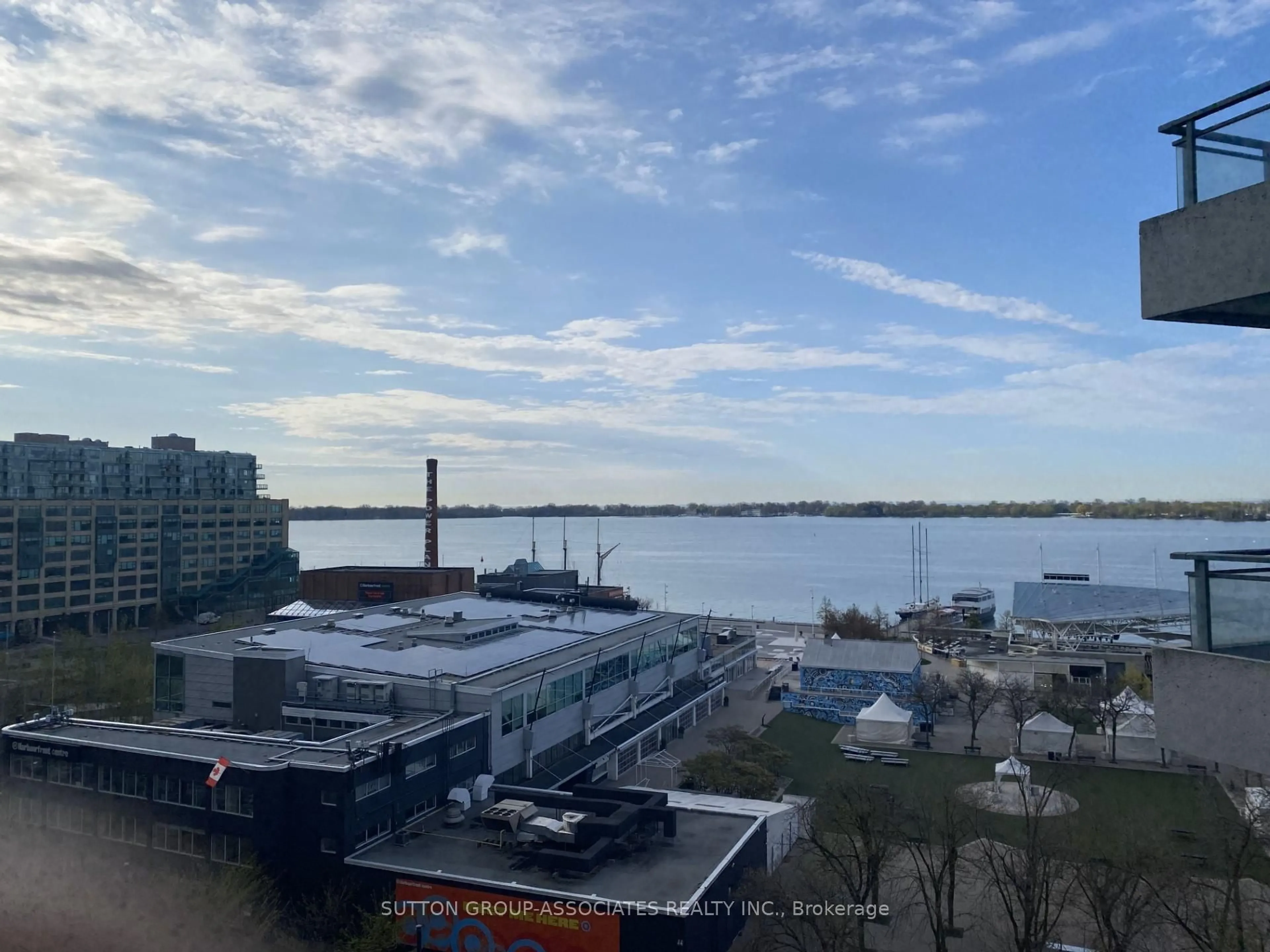 A pic of a room for 230 Queens Quay #1119, Toronto Ontario M5J 2Y7