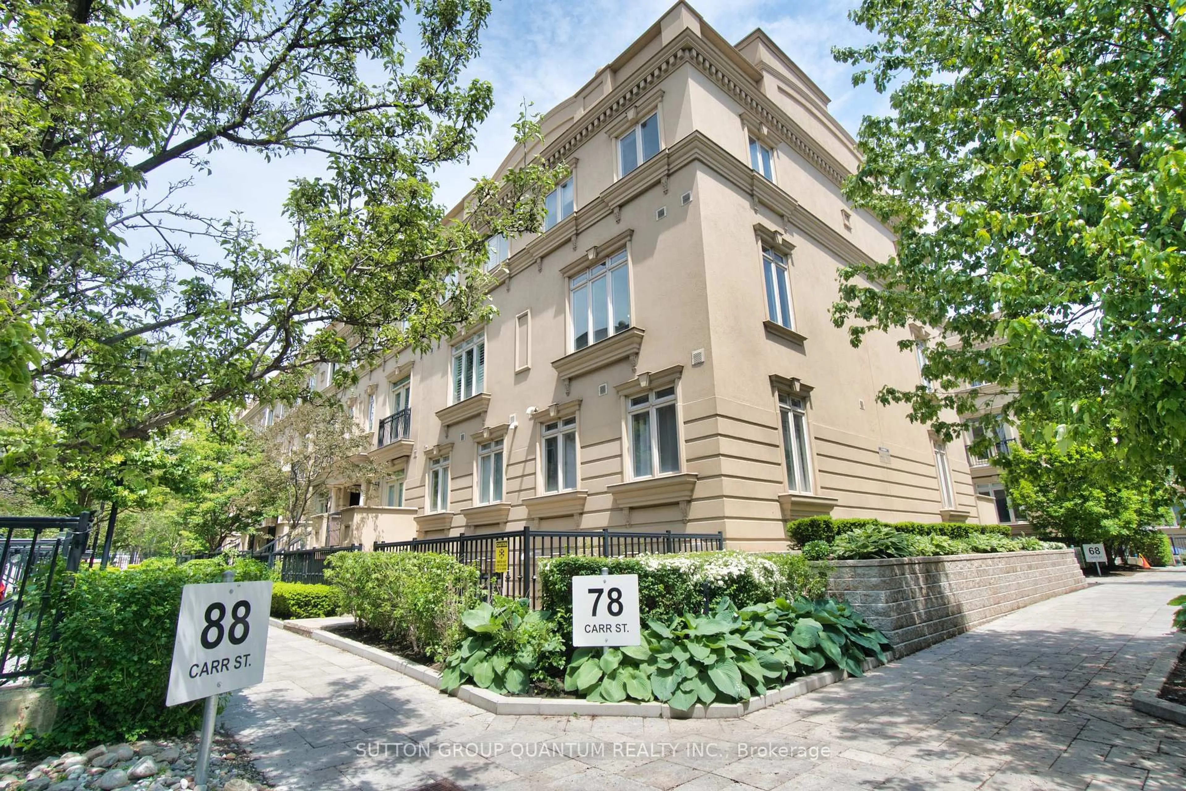 Unknown for 78 CARR St #21, Toronto Ontario M5T 1B7