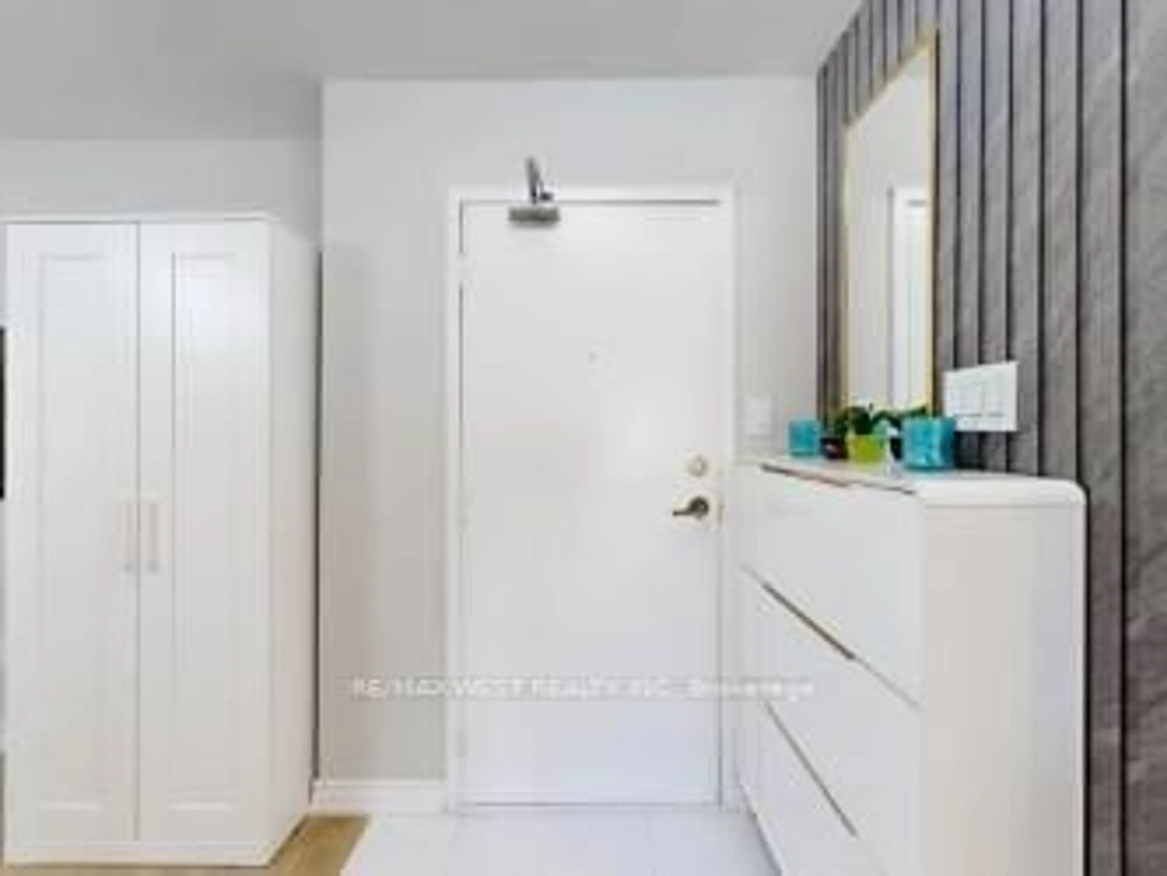 Indoor entryway for 1555 Finch Ave #1108, Toronto Ontario M2J 4X9