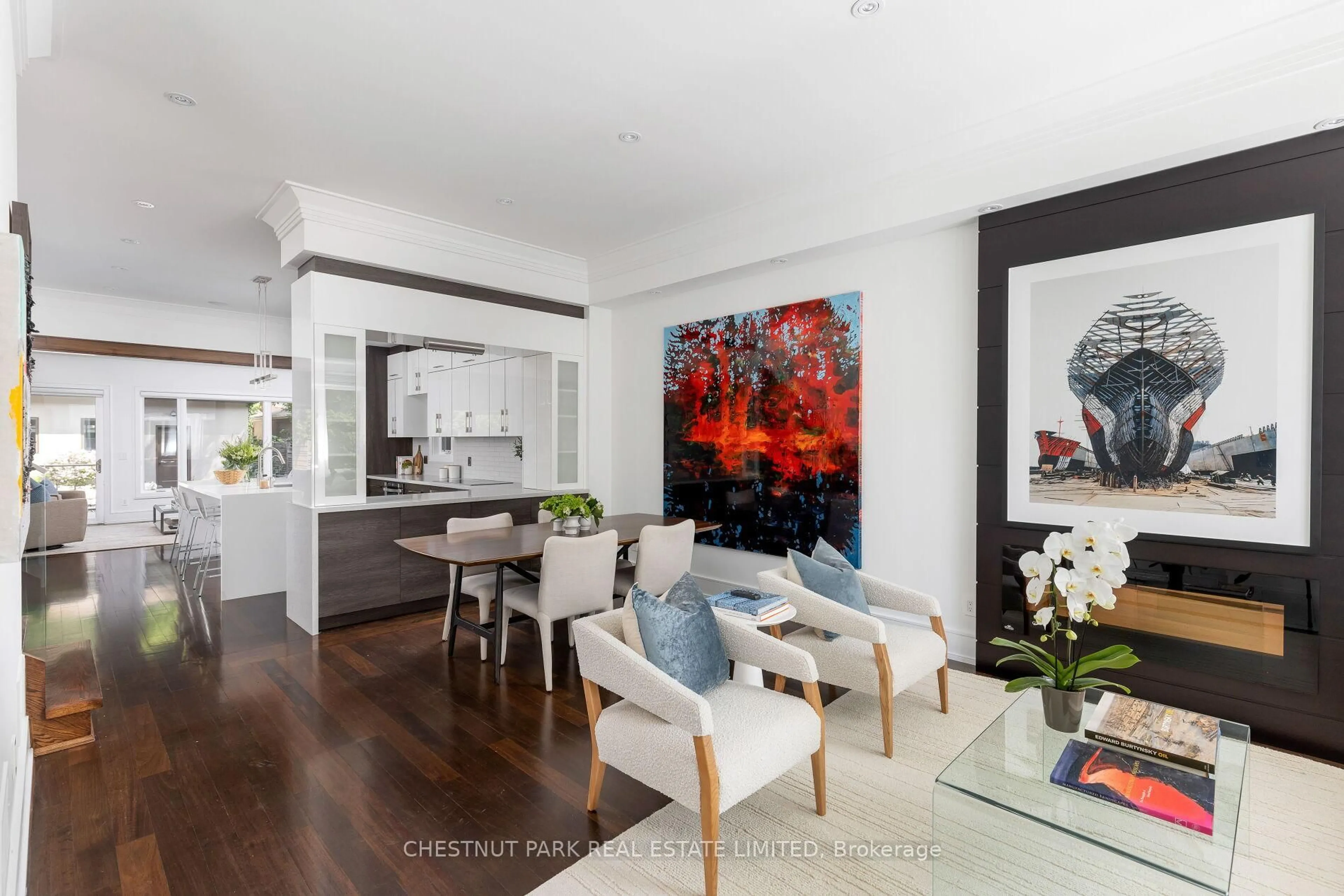 Unknown for 426 Balliol St, Toronto Ontario M4S 1E2