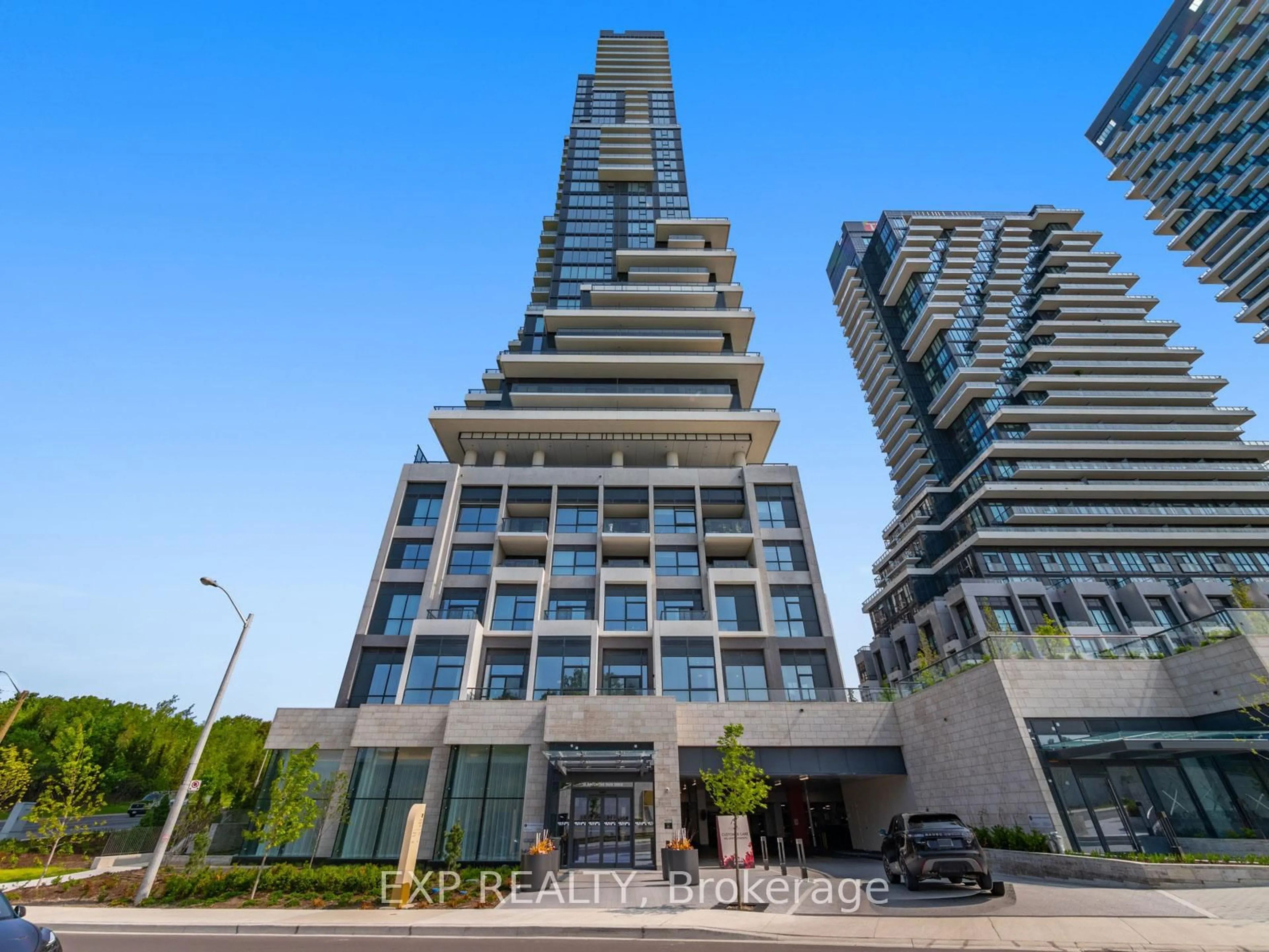 Indoor foyer for 10 Inn On The Park Dr #2404, Toronto Ontario M3C 0P9