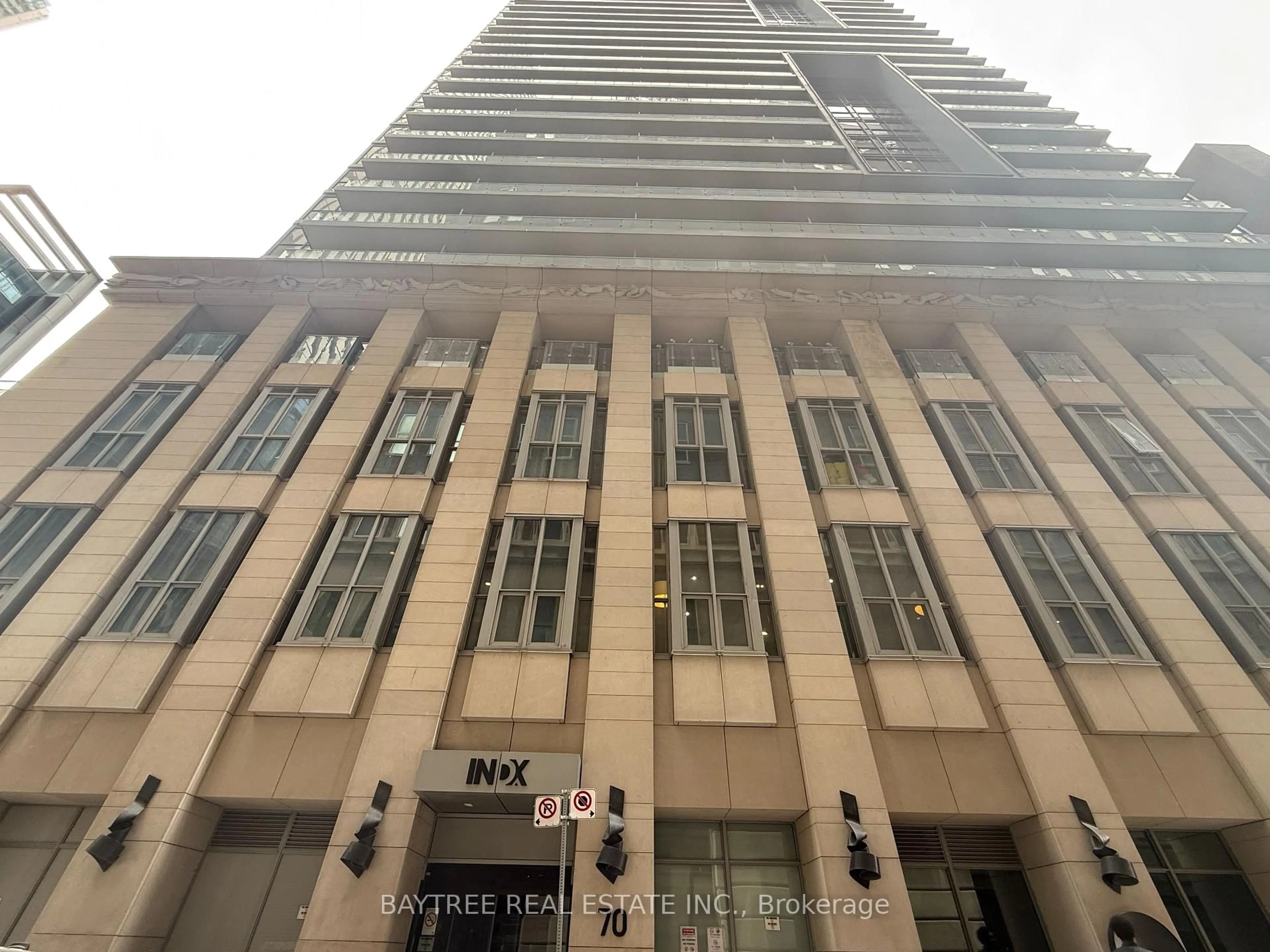 Indoor foyer for 70 Temperance St #2610, Toronto Ontario M5H 0B1
