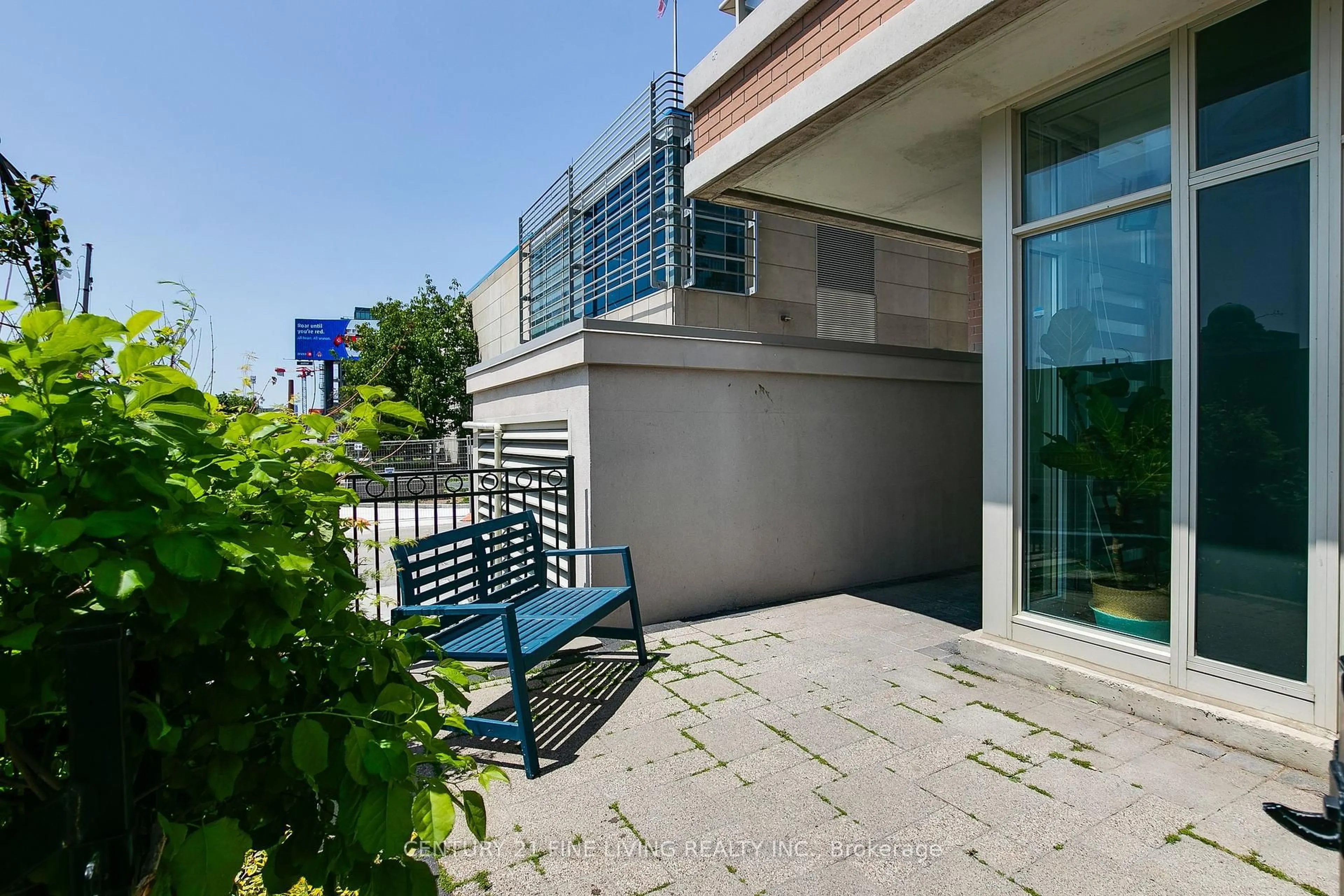 Unknown for 6 Pirandello St #Th22, Toronto Ontario M6K 0B1