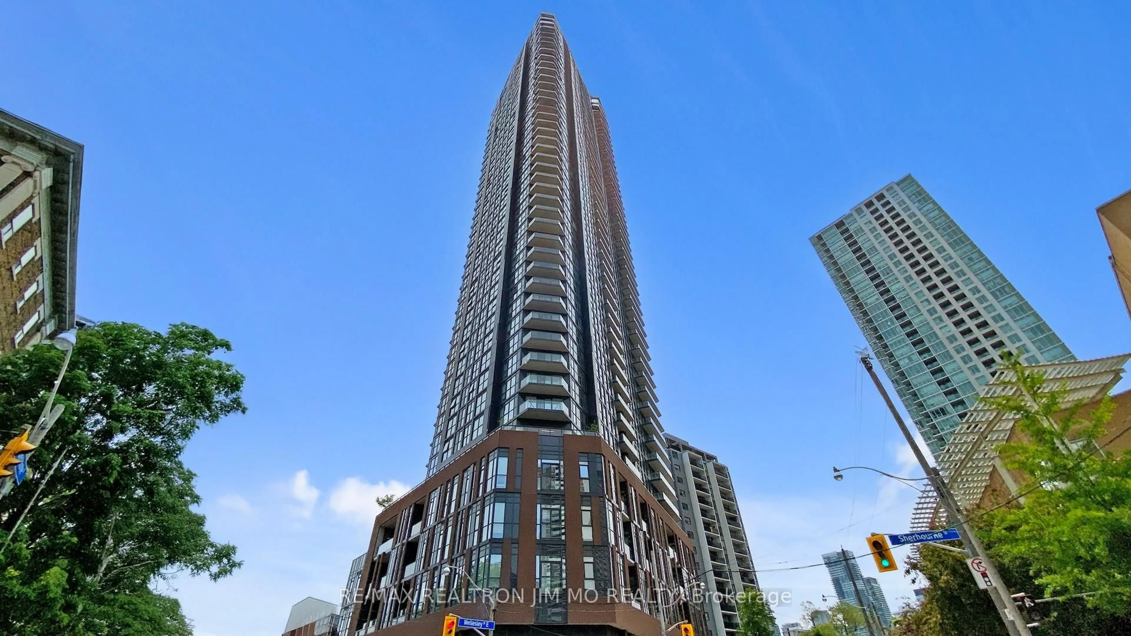 Unknown for 159 Wellesley St #401, Toronto Ontario M4Y 0H5