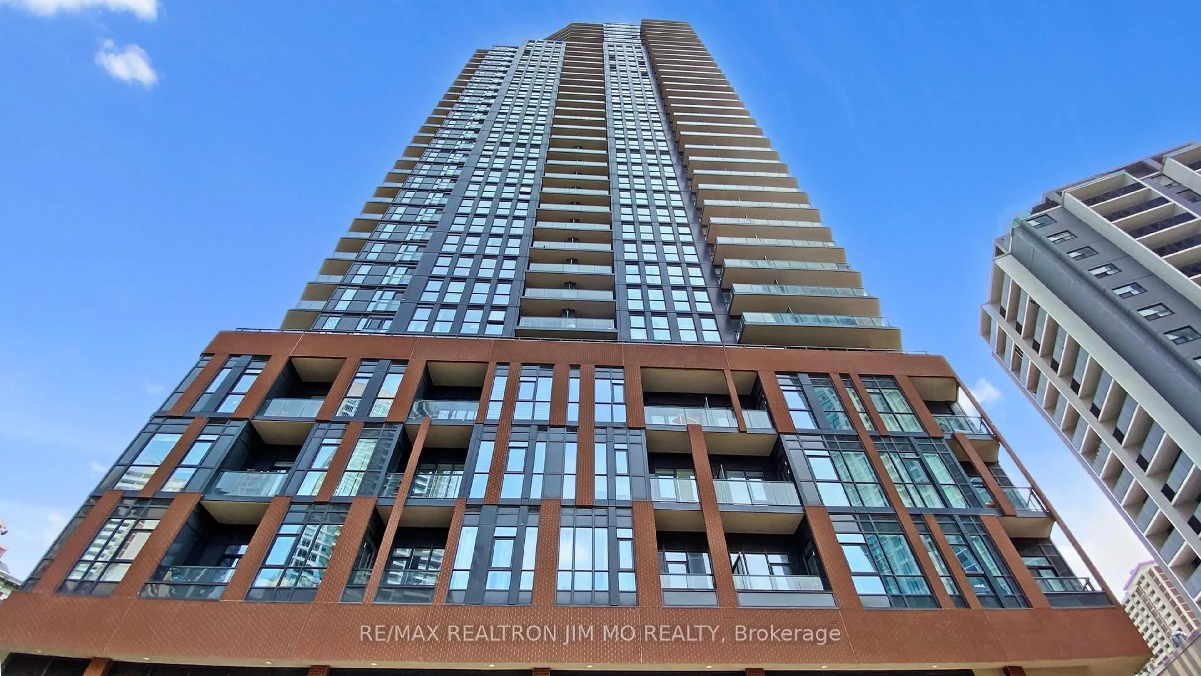 Indoor foyer for 159 Wellesley St #401, Toronto Ontario M4Y 0H5