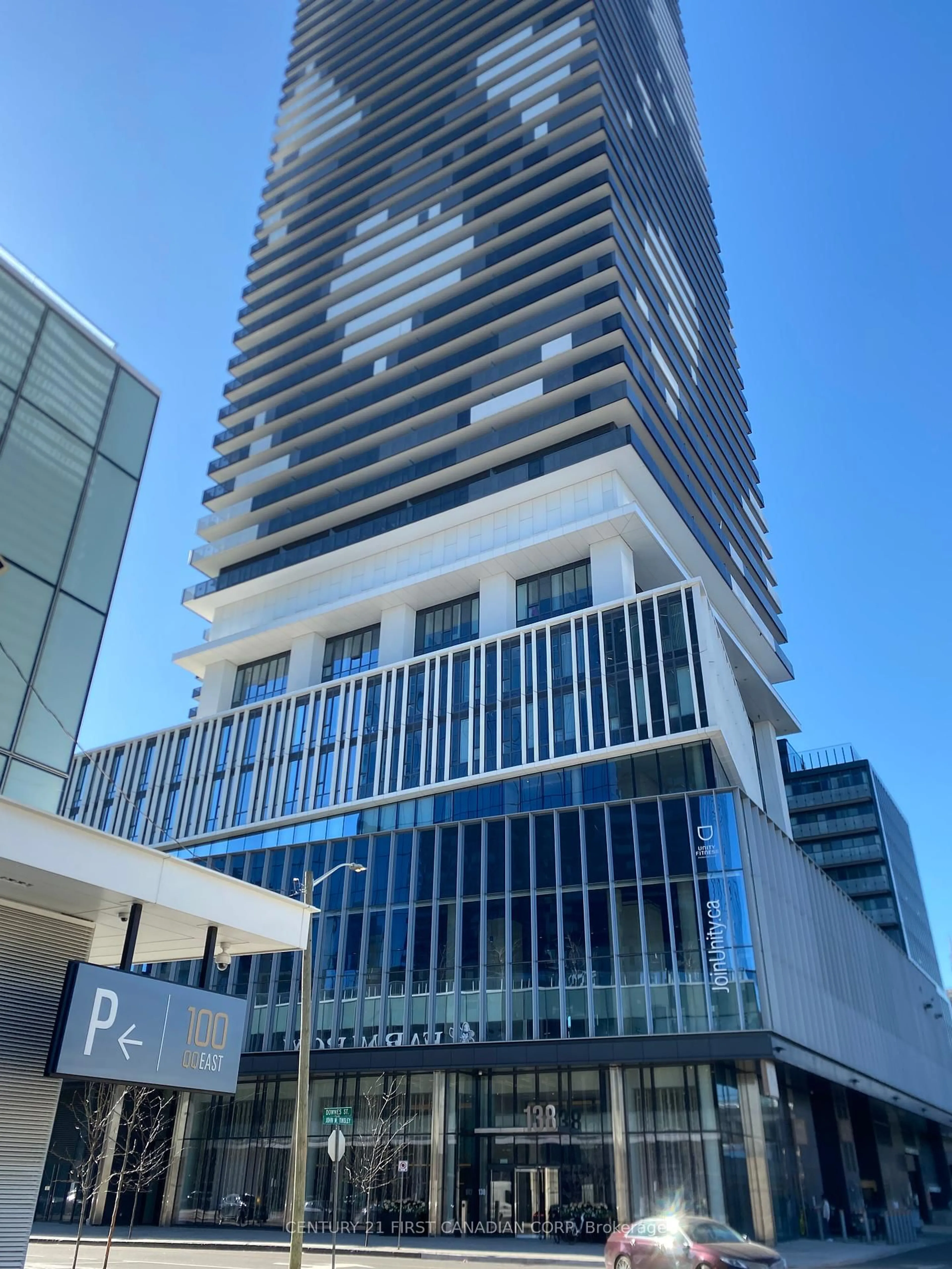 Indoor foyer for 138 Downes St #811, Toronto Ontario M5E 0E4