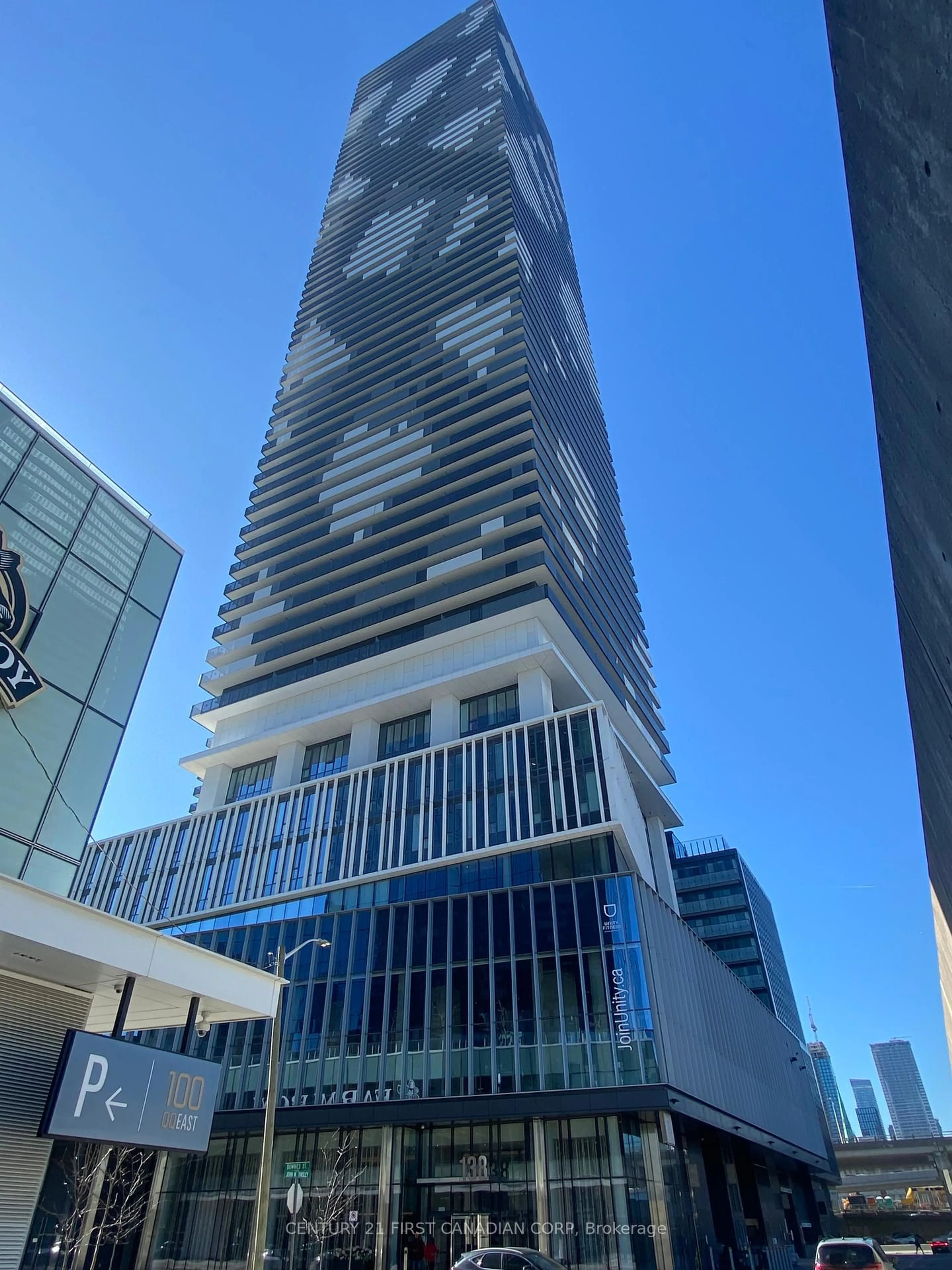 Unknown for 138 Downes St #811, Toronto Ontario M5E 0E4