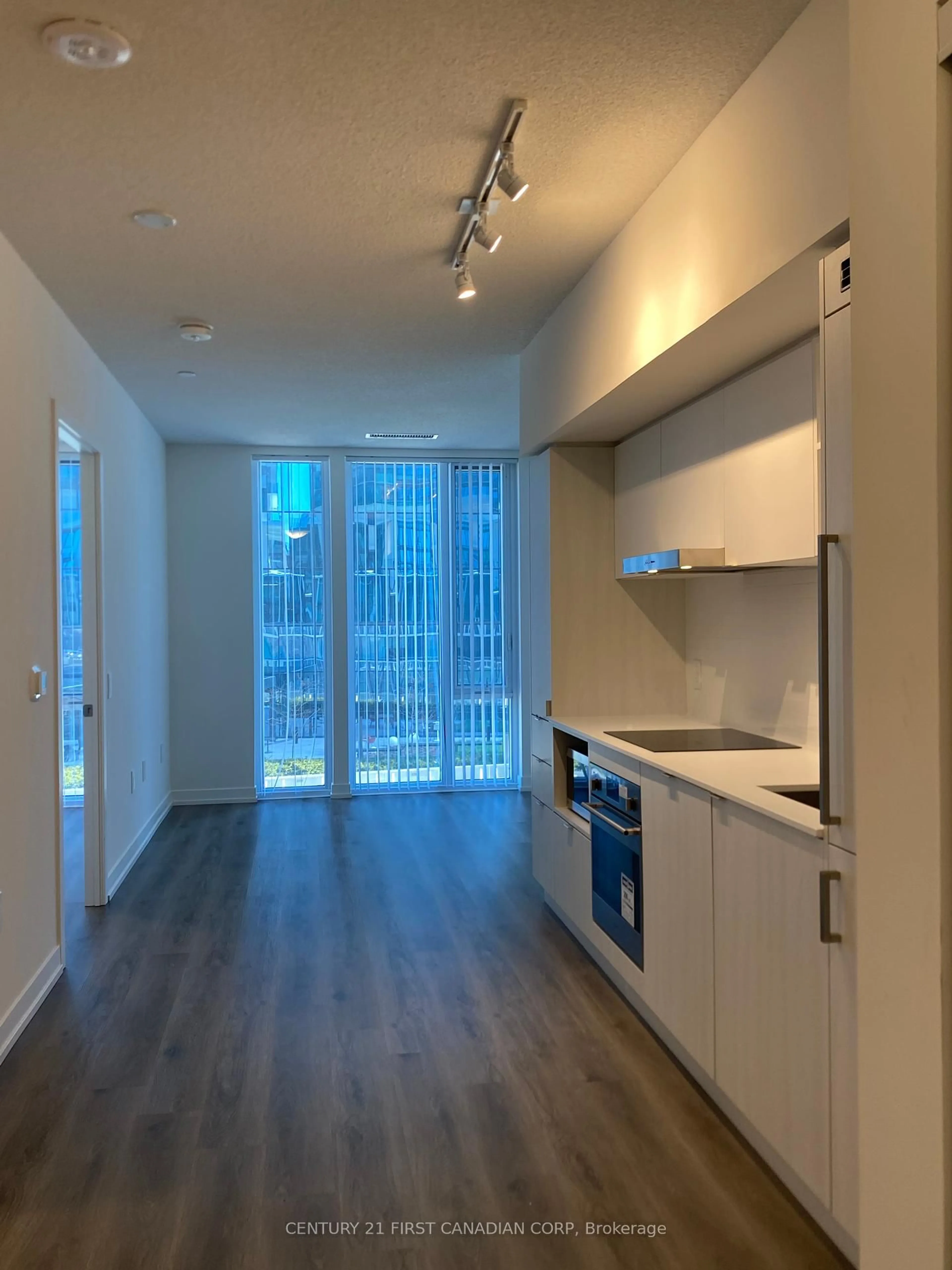 Unknown for 138 Downes St #811, Toronto Ontario M5E 0E4
