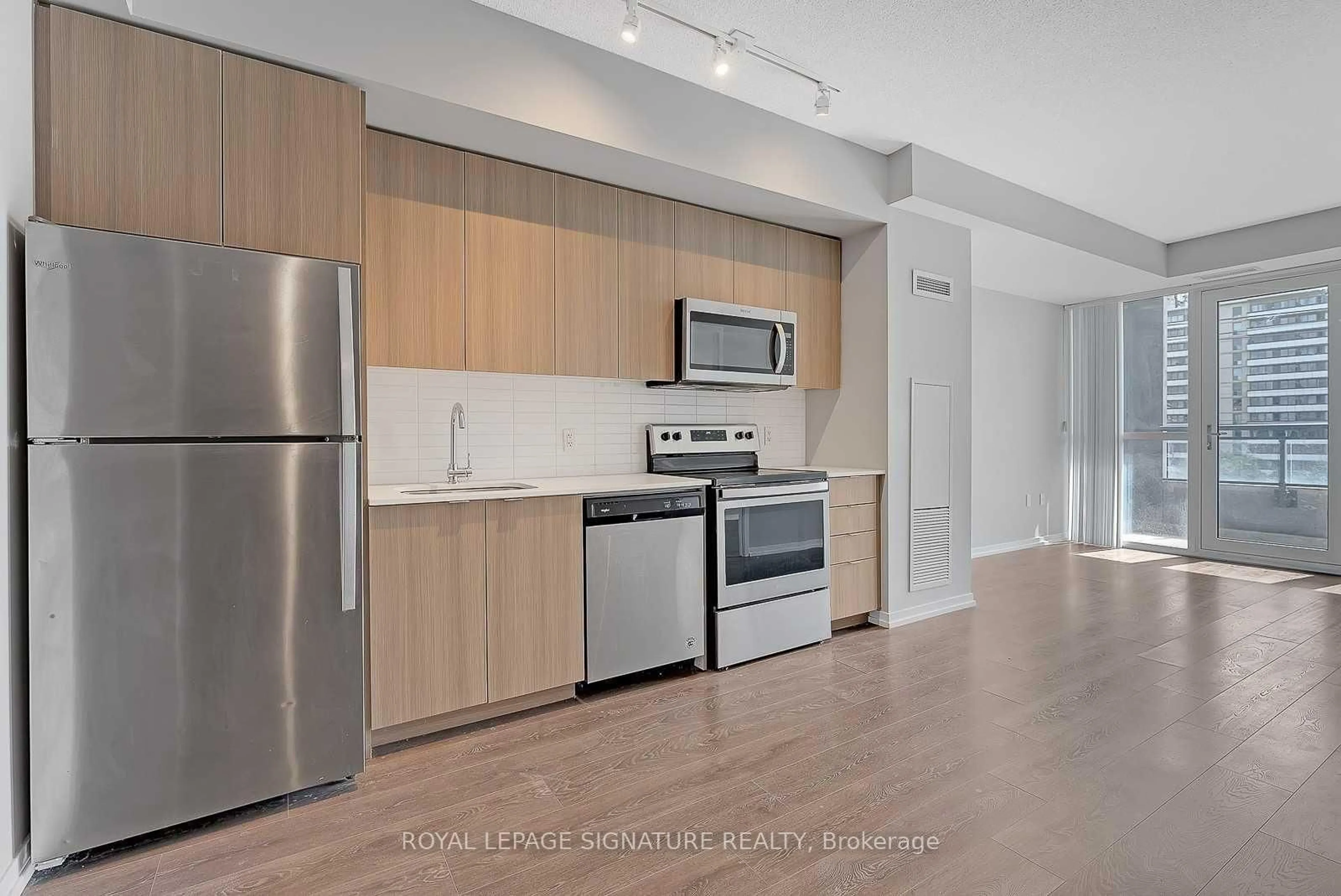 Standard kitchen, unknown for 3237 Bayview Ave #311, Toronto Ontario M2K 2J7