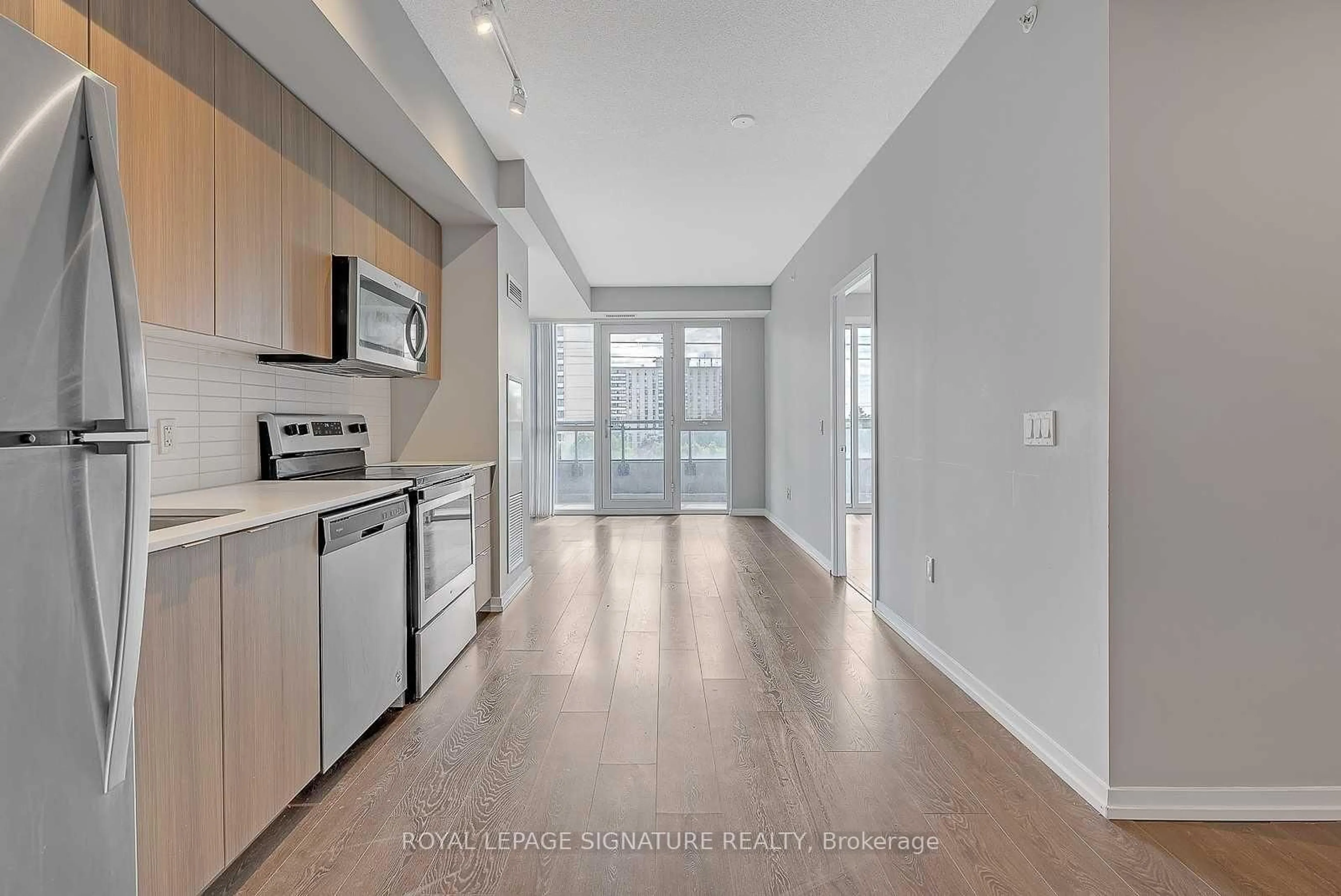Unknown for 3237 Bayview Ave #311, Toronto Ontario M2K 2J7