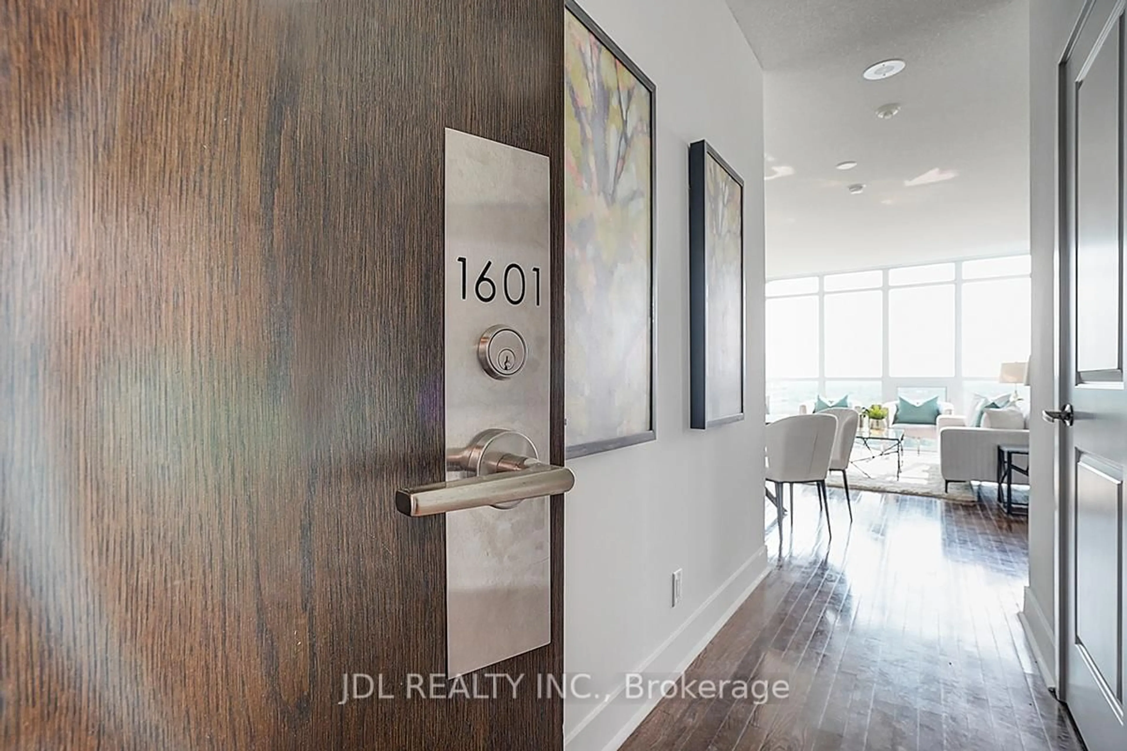 Indoor entryway for 26 Norton Ave #1601, Toronto Ontario M2N 0H6