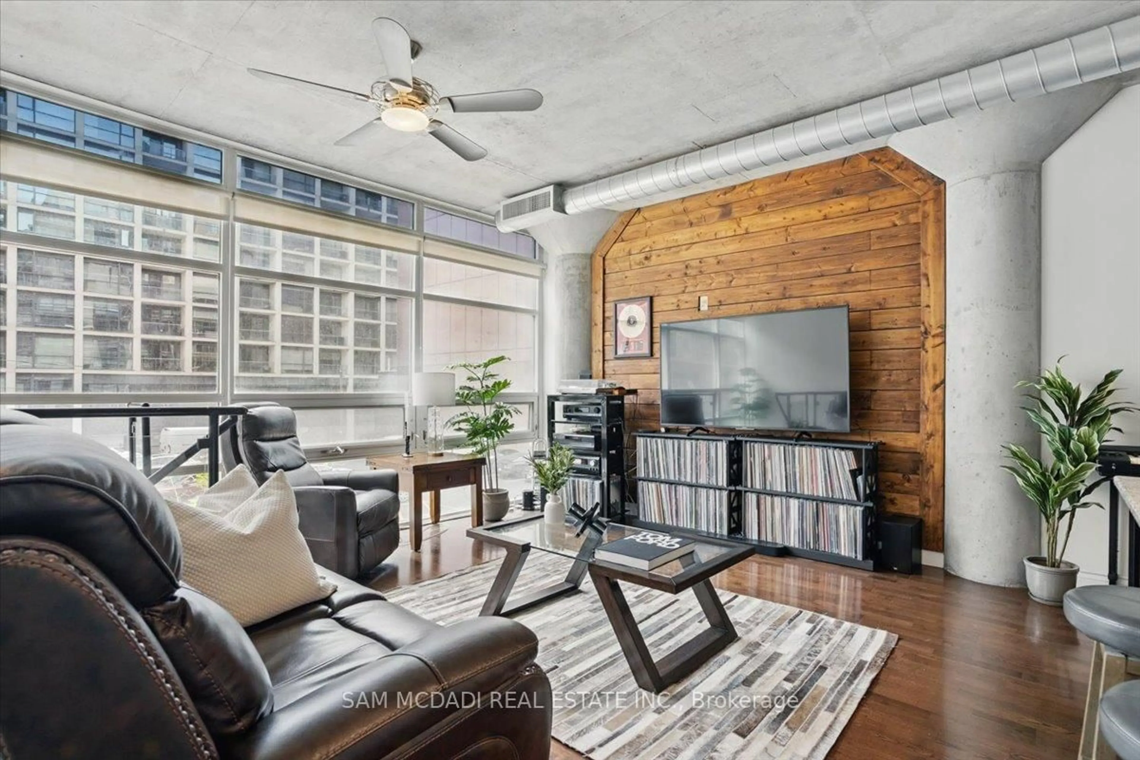Living room with furniture, unknown for 42 Camden St #204, Toronto Ontario M5V 1V1