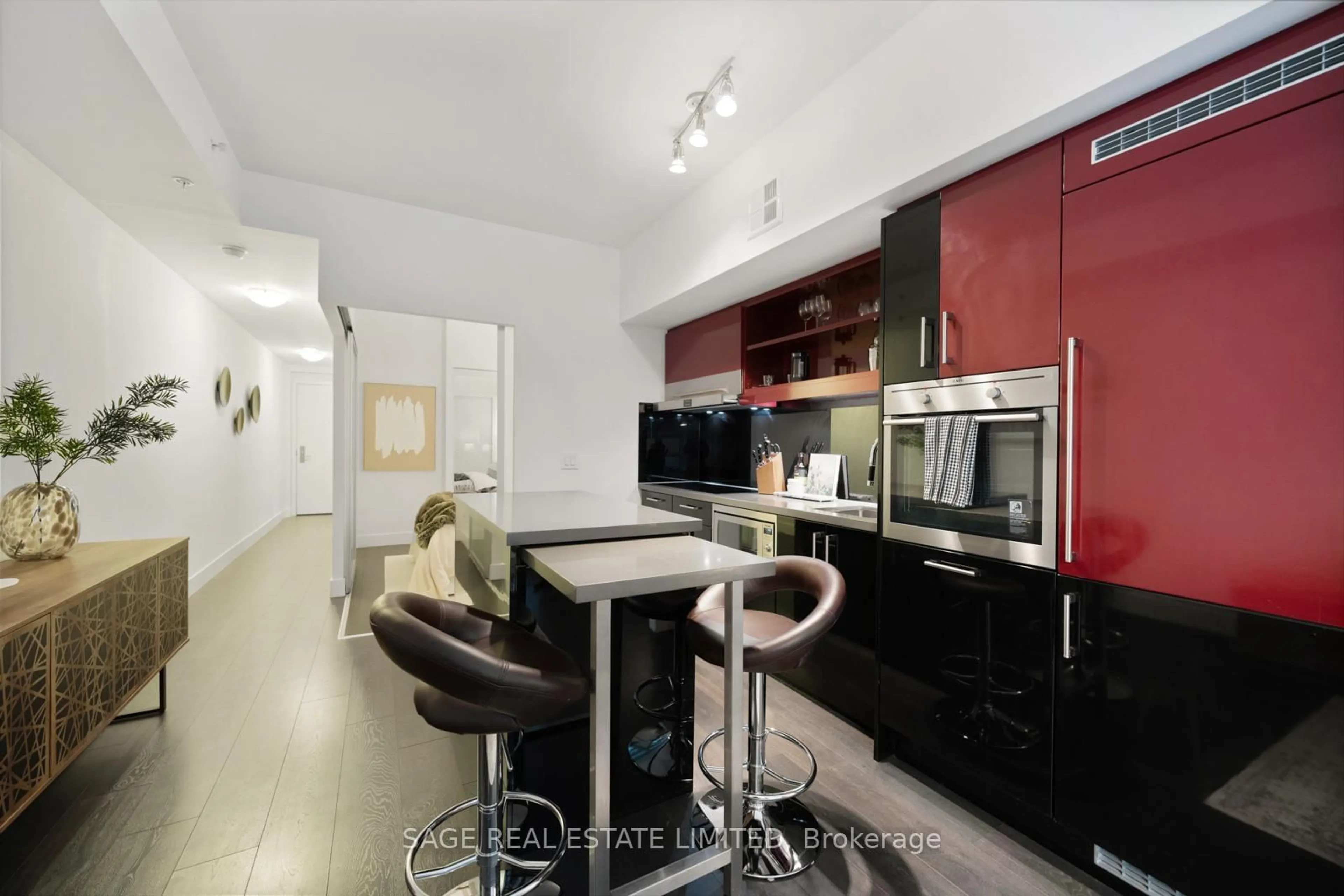 Open concept kitchen, unknown for 39 Sherbourne St #801, Toronto Ontario M5A 0L8
