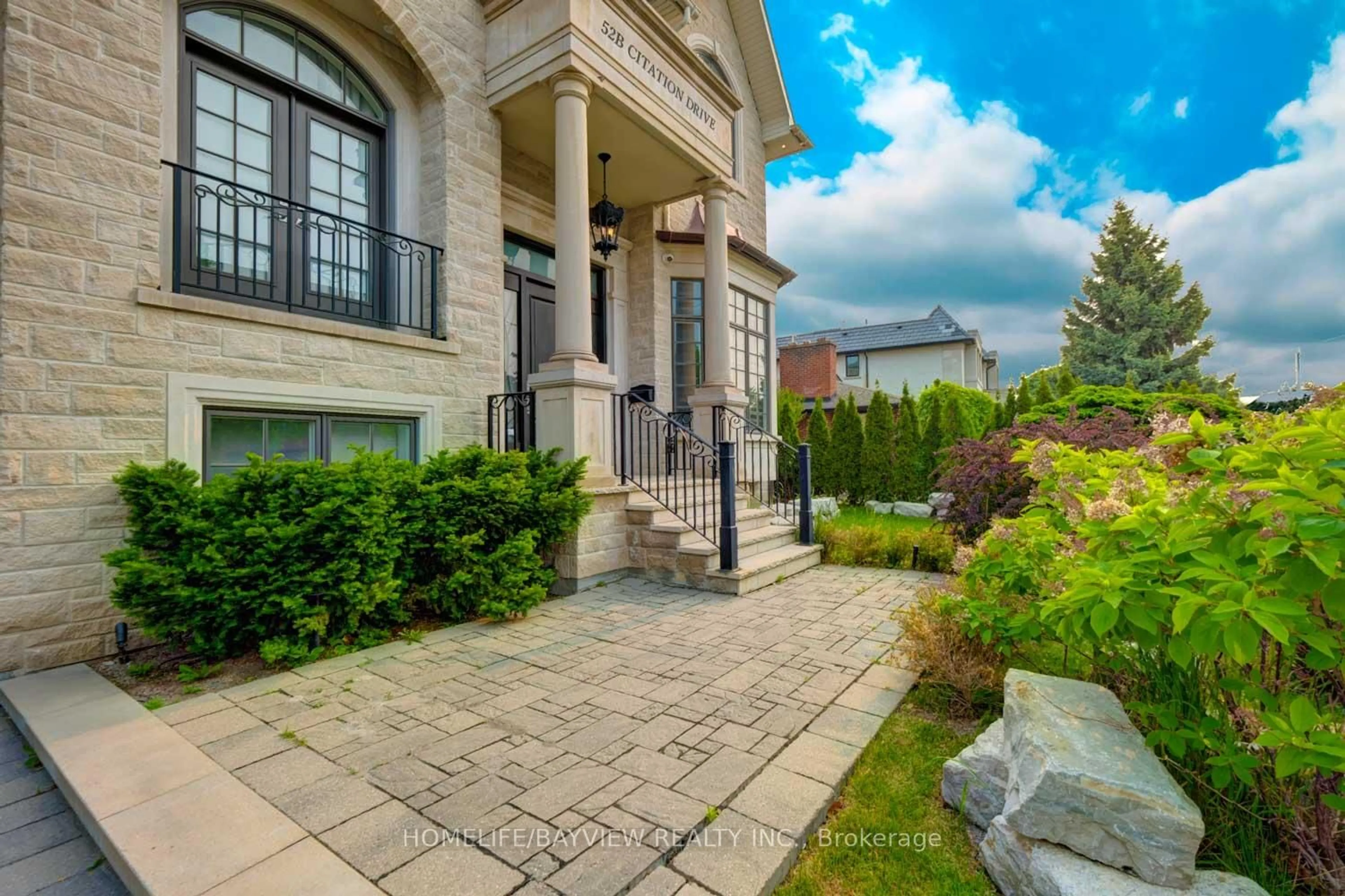 Patio, street for 52B Citation Dr, Toronto Ontario M2K 1S7