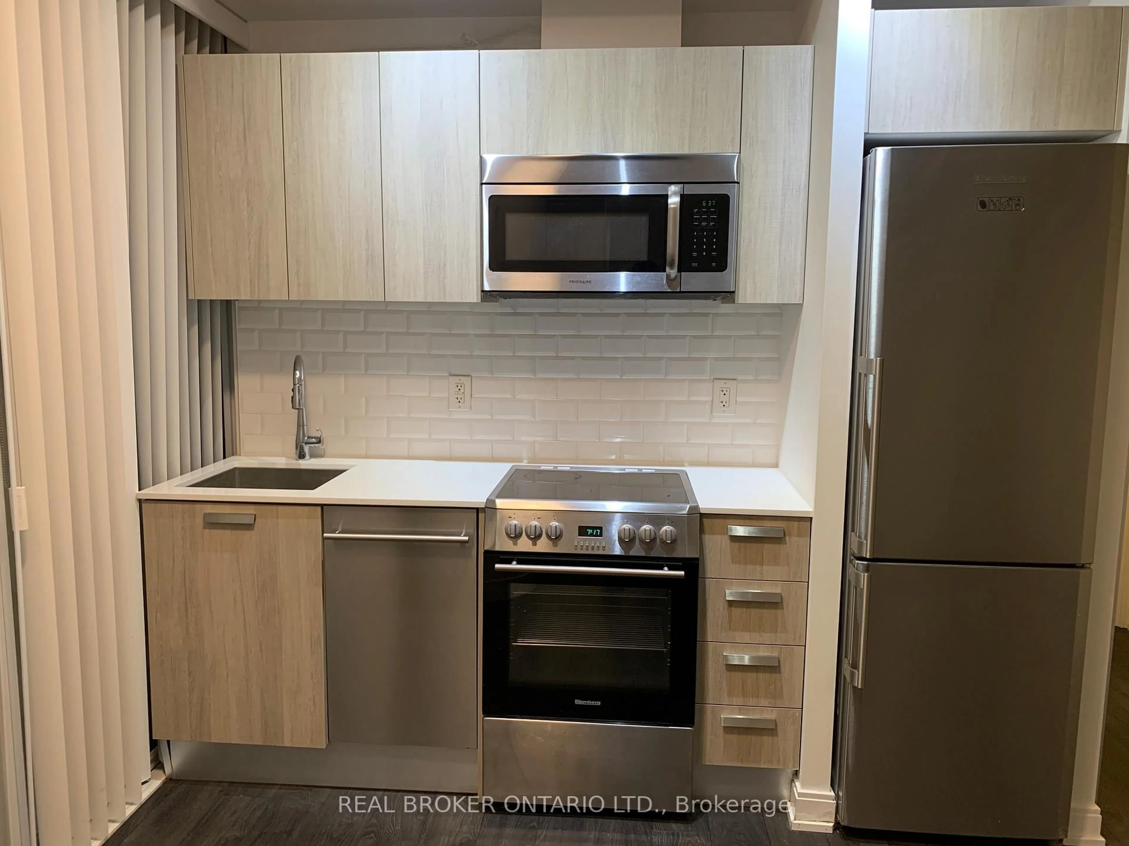 Standard kitchen, unknown for 42 Charles St #1101, Toronto Ontario M4Y 0B7
