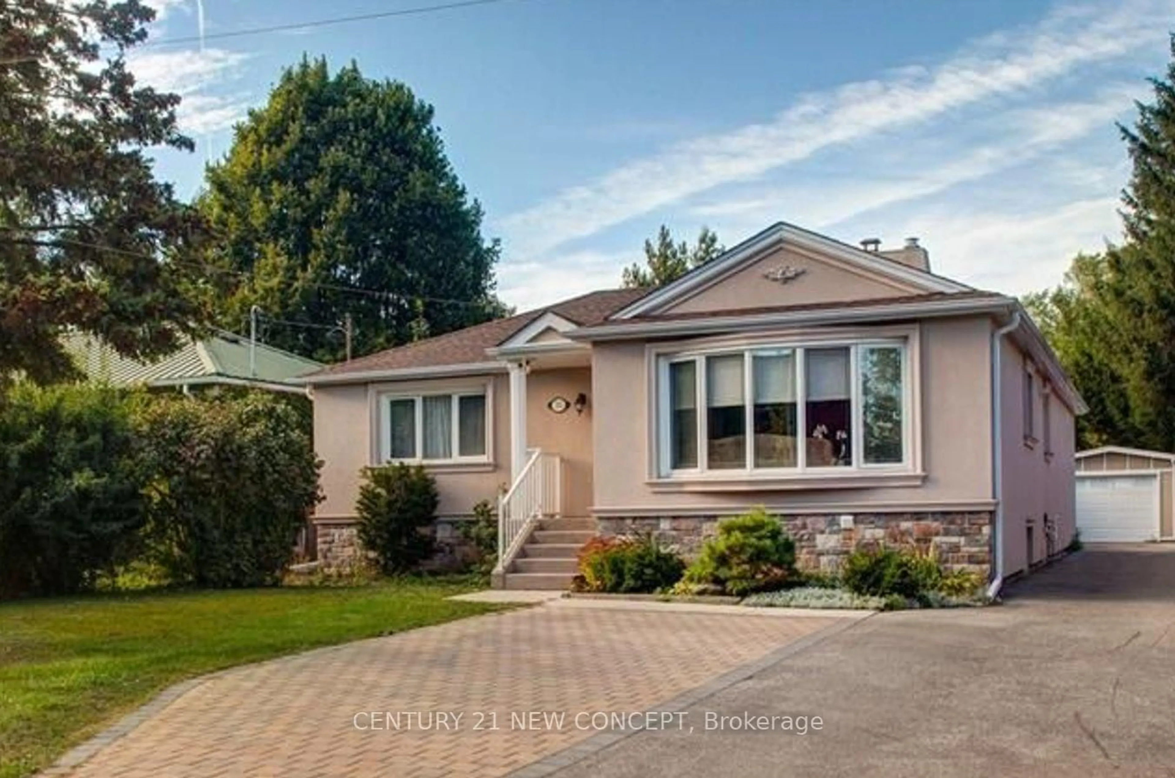 Home with vinyl exterior material, street for 312 Hendon Ave, Toronto Ontario M2M 1B2