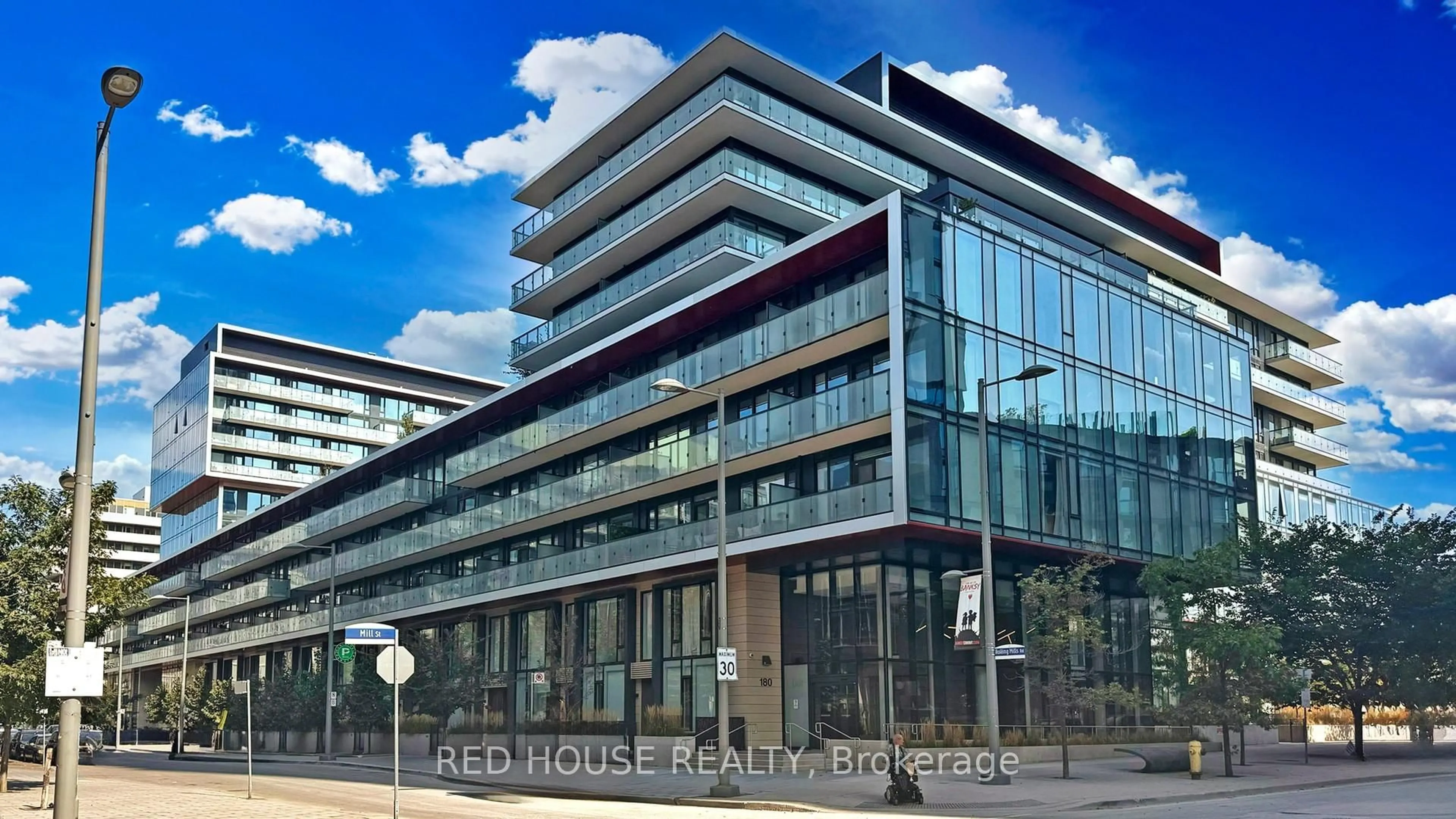 Indoor foyer for 180 Mill St #S802, Toronto Ontario M5A 0V7