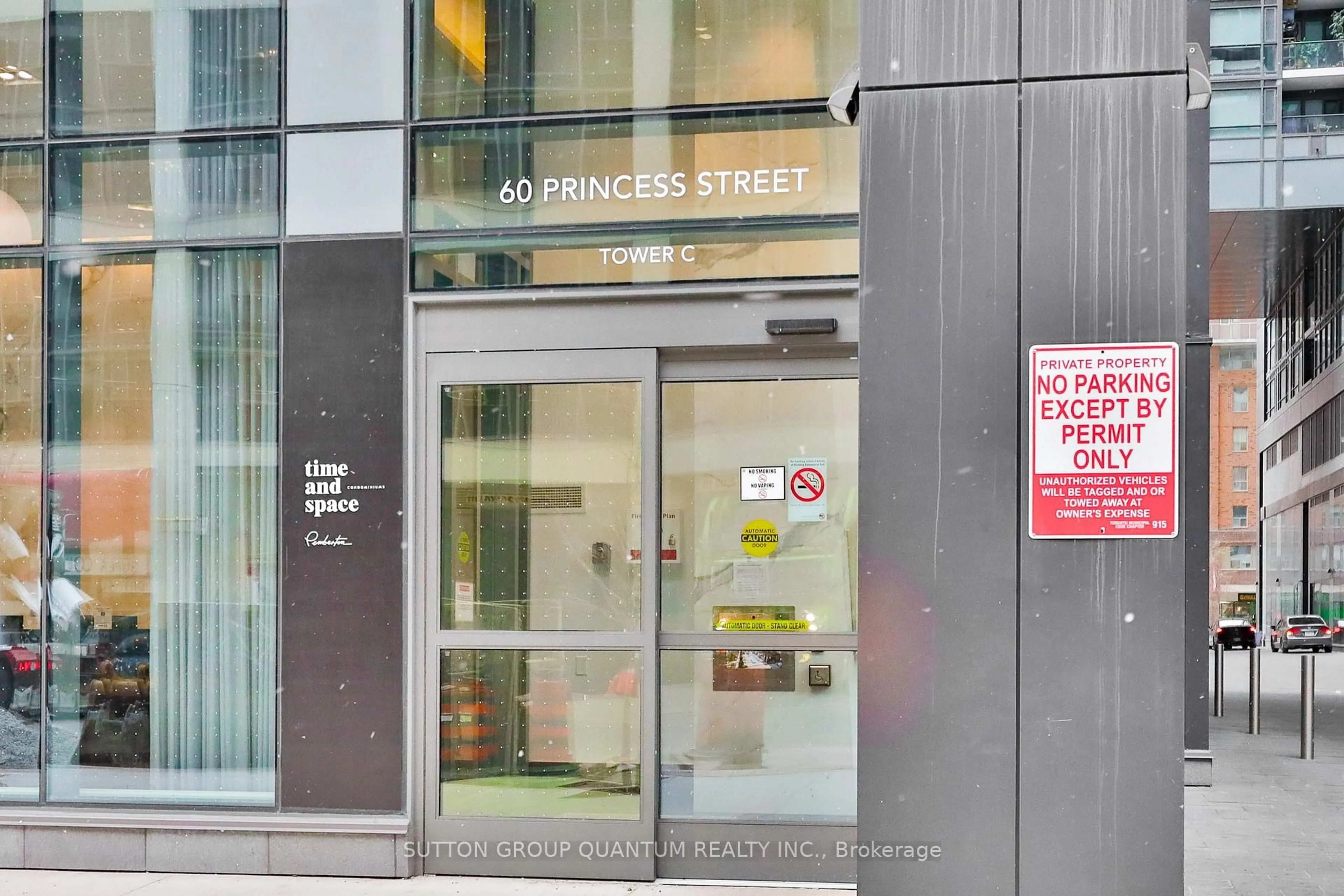 Indoor foyer for 60 Princess St #208, Toronto Ontario M5A 1E7