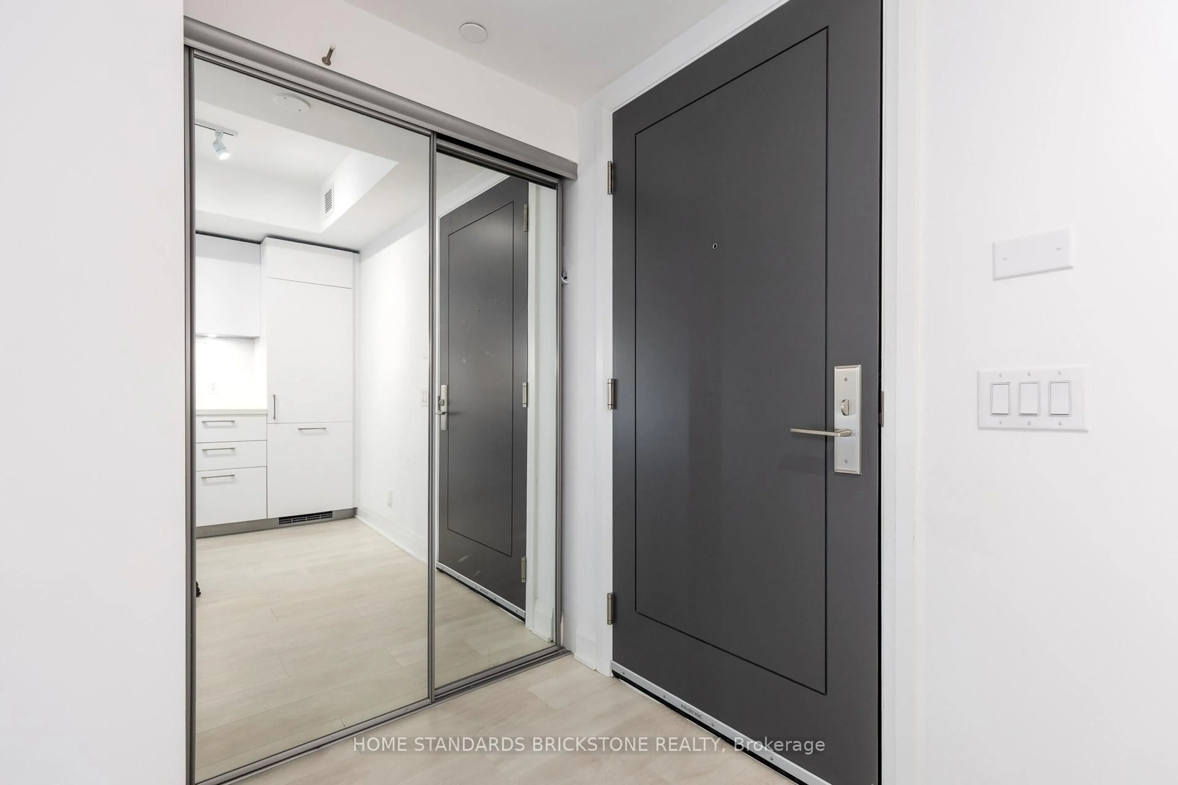 Indoor foyer for 33 Frederick Todd Way #429, Toronto Ontario M4G 0C9