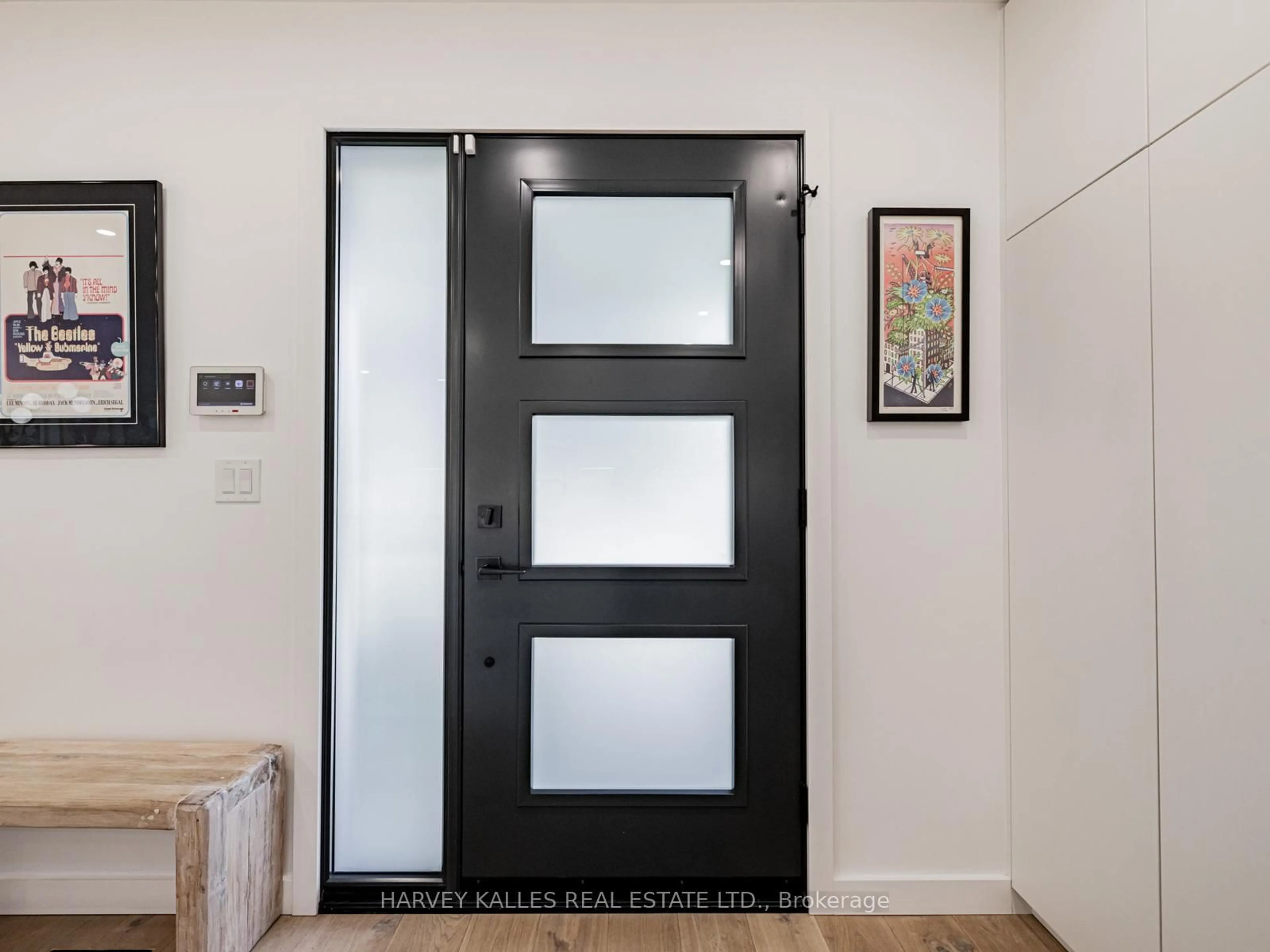 Indoor entryway for 59 Acton Ave, Toronto Ontario M3H 4G9