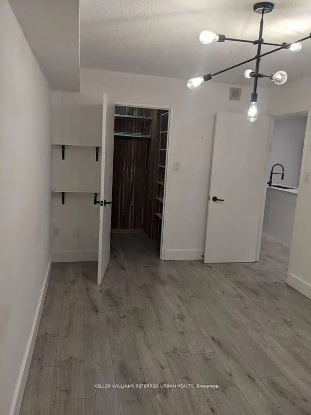 Additional property image - 3000 Bathurst St Unit 110