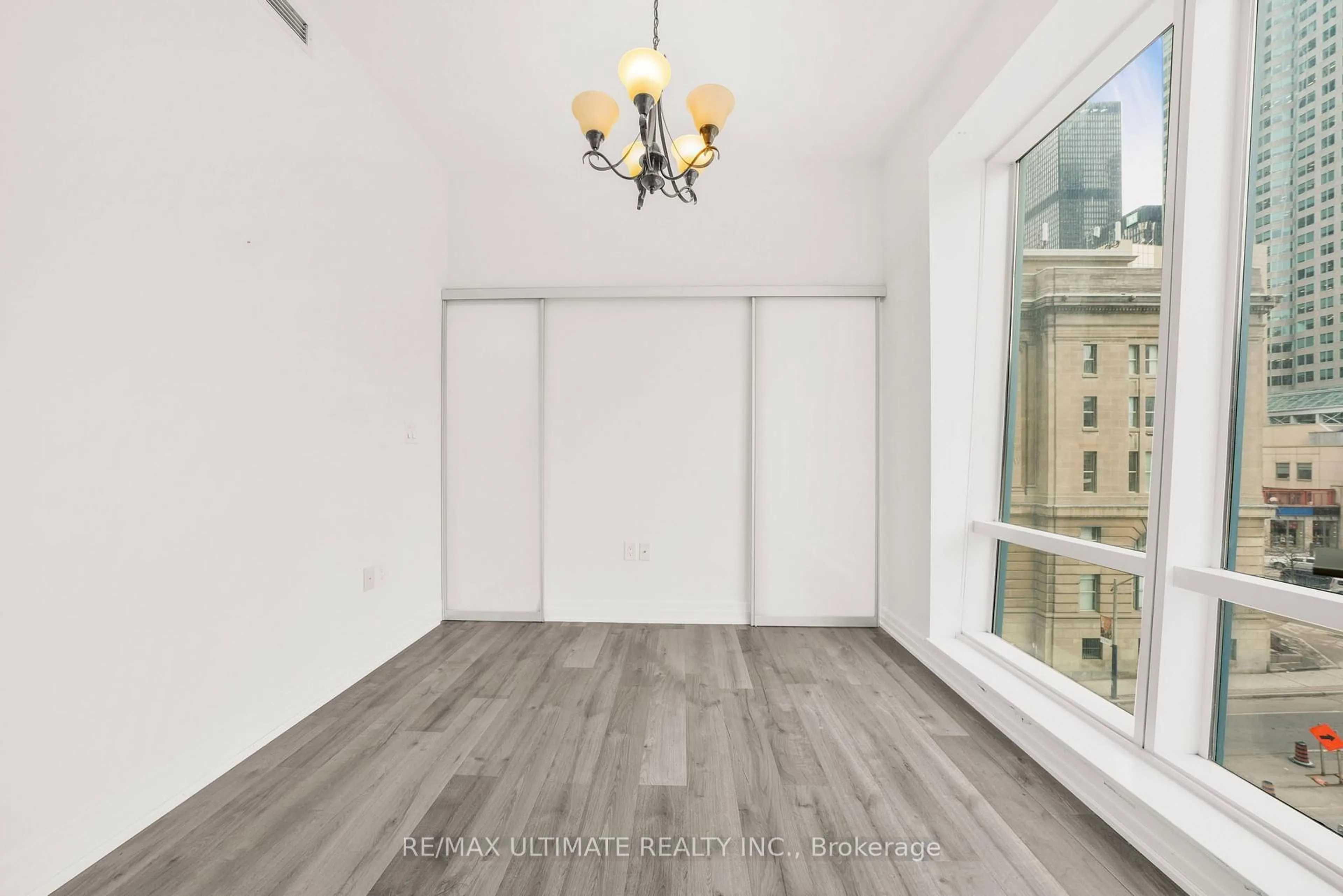 Unknown for 8 The Esplanade St #506, Toronto Ontario M5E 0A6