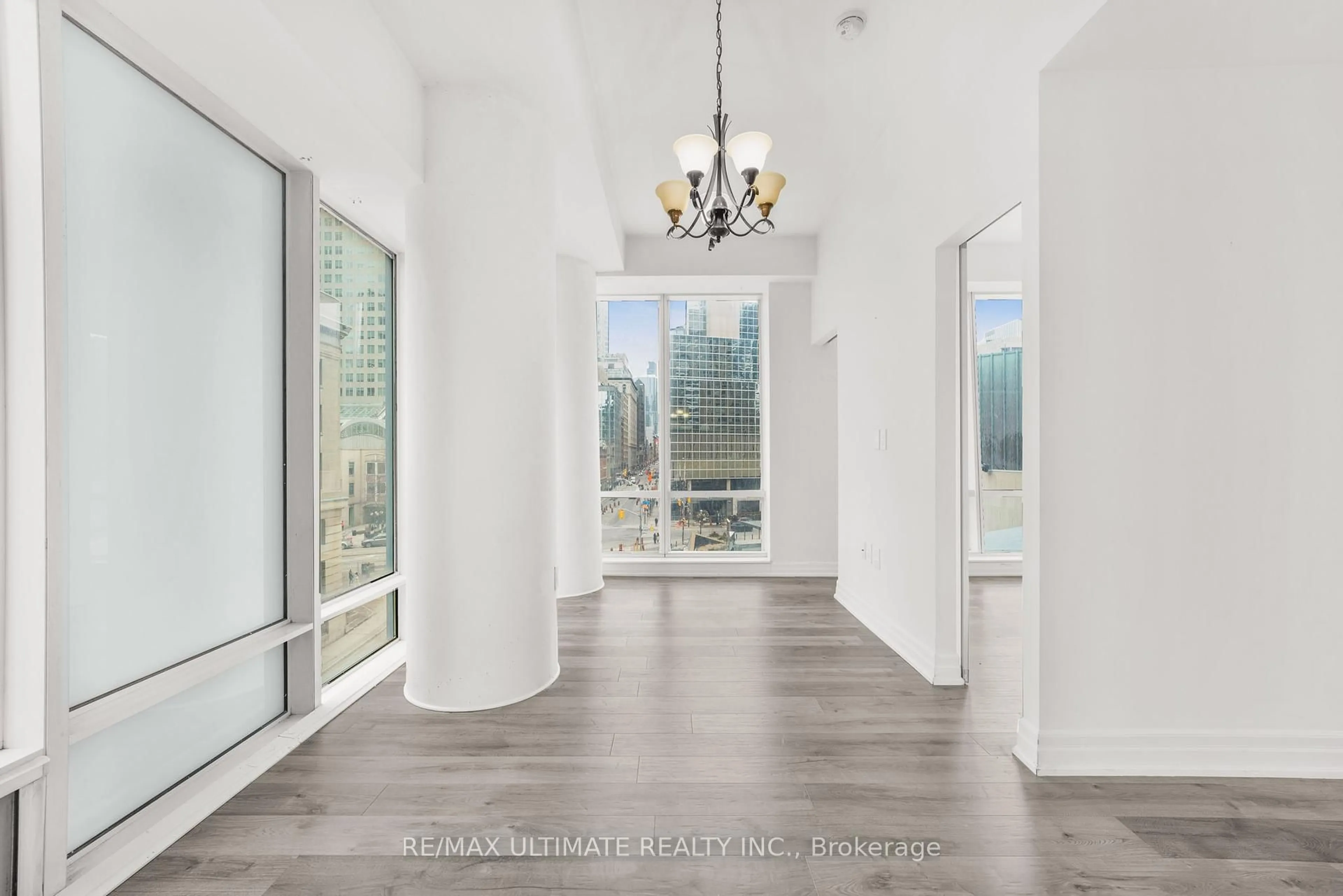 Indoor foyer for 8 The Esplanade St #506, Toronto Ontario M5E 0A6