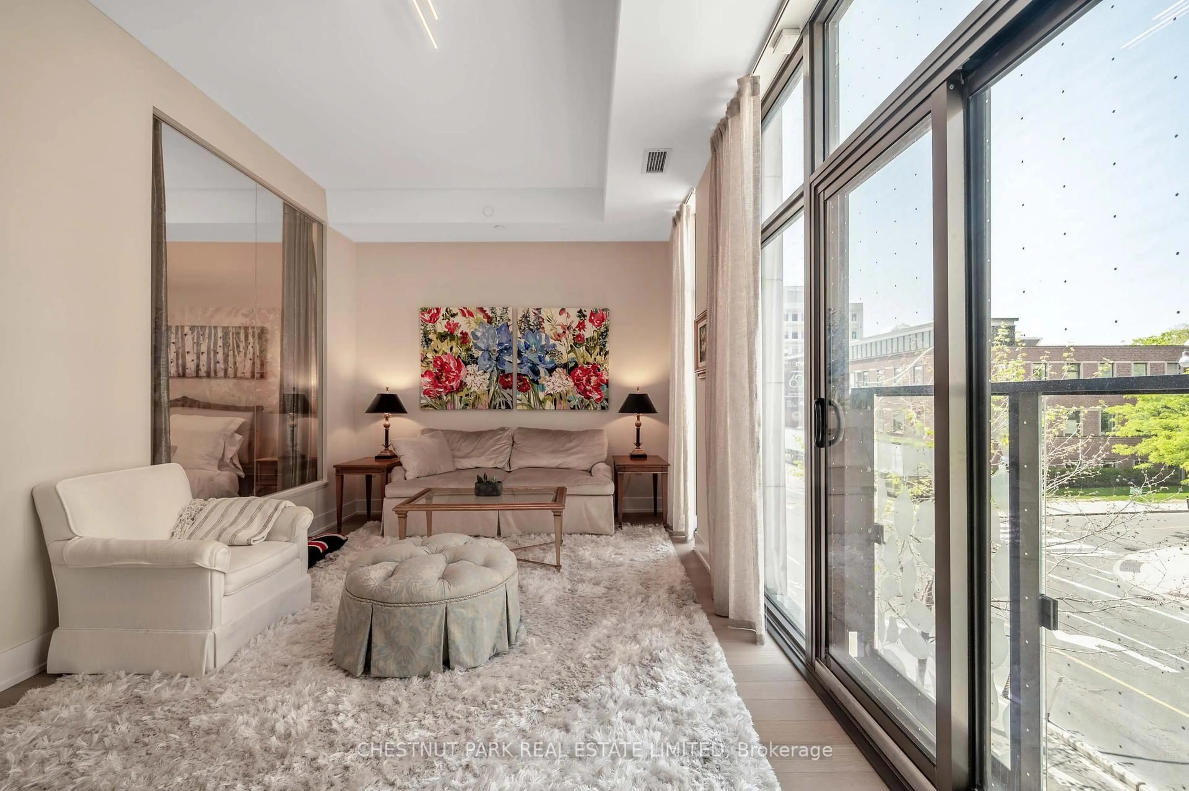 Indoor entryway for 6 Jackes Ave #205, Toronto Ontario M4T 1X9