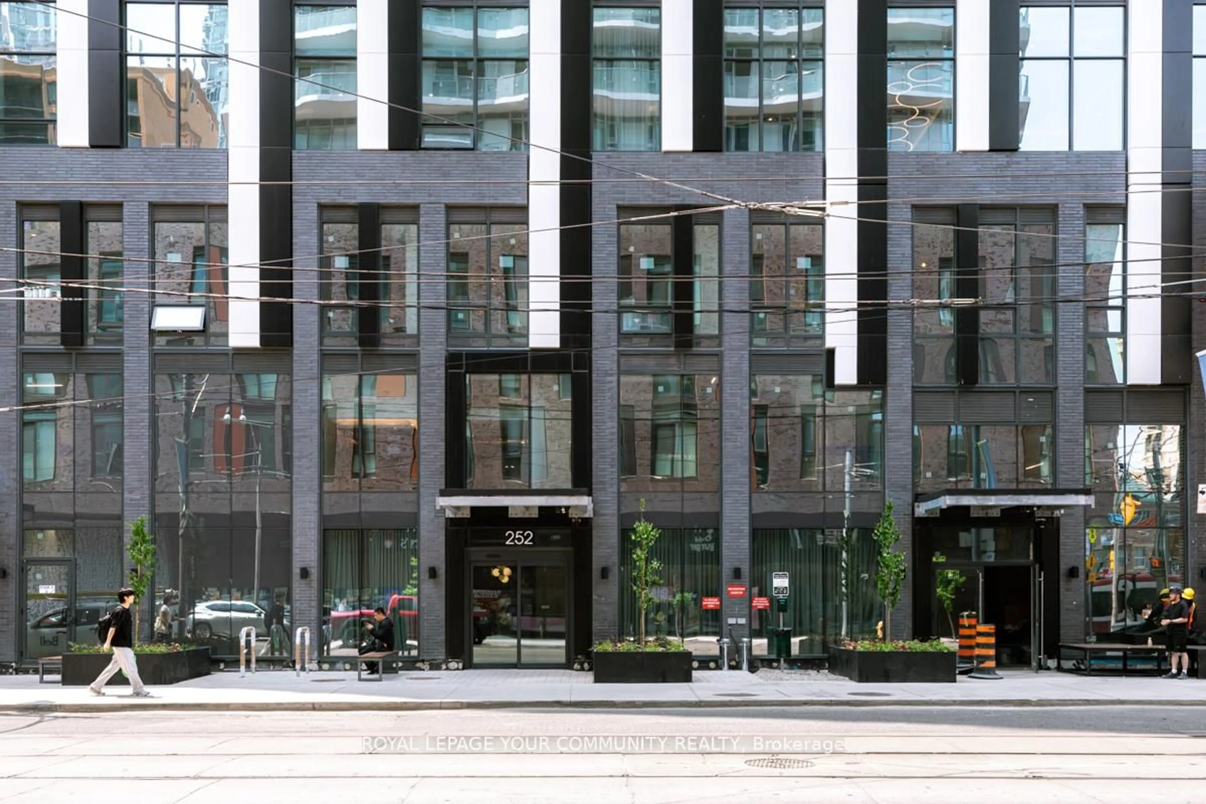 Unknown for 252 CHURCH St #2209, Toronto Ontario M5B 1Z2