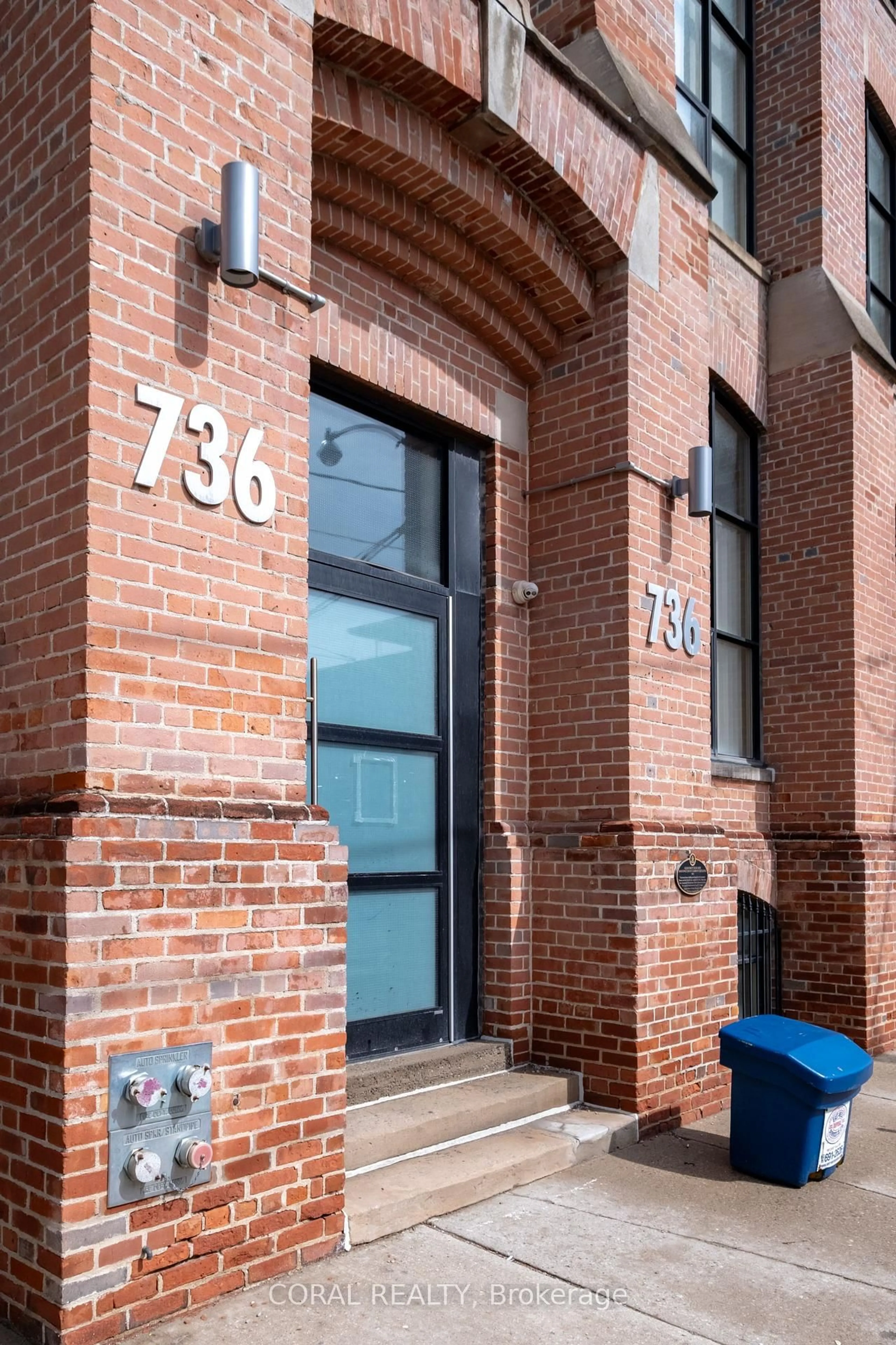 Home with brick exterior material, building for 736 Dundas St #407, Toronto Ontario M5A 2C5