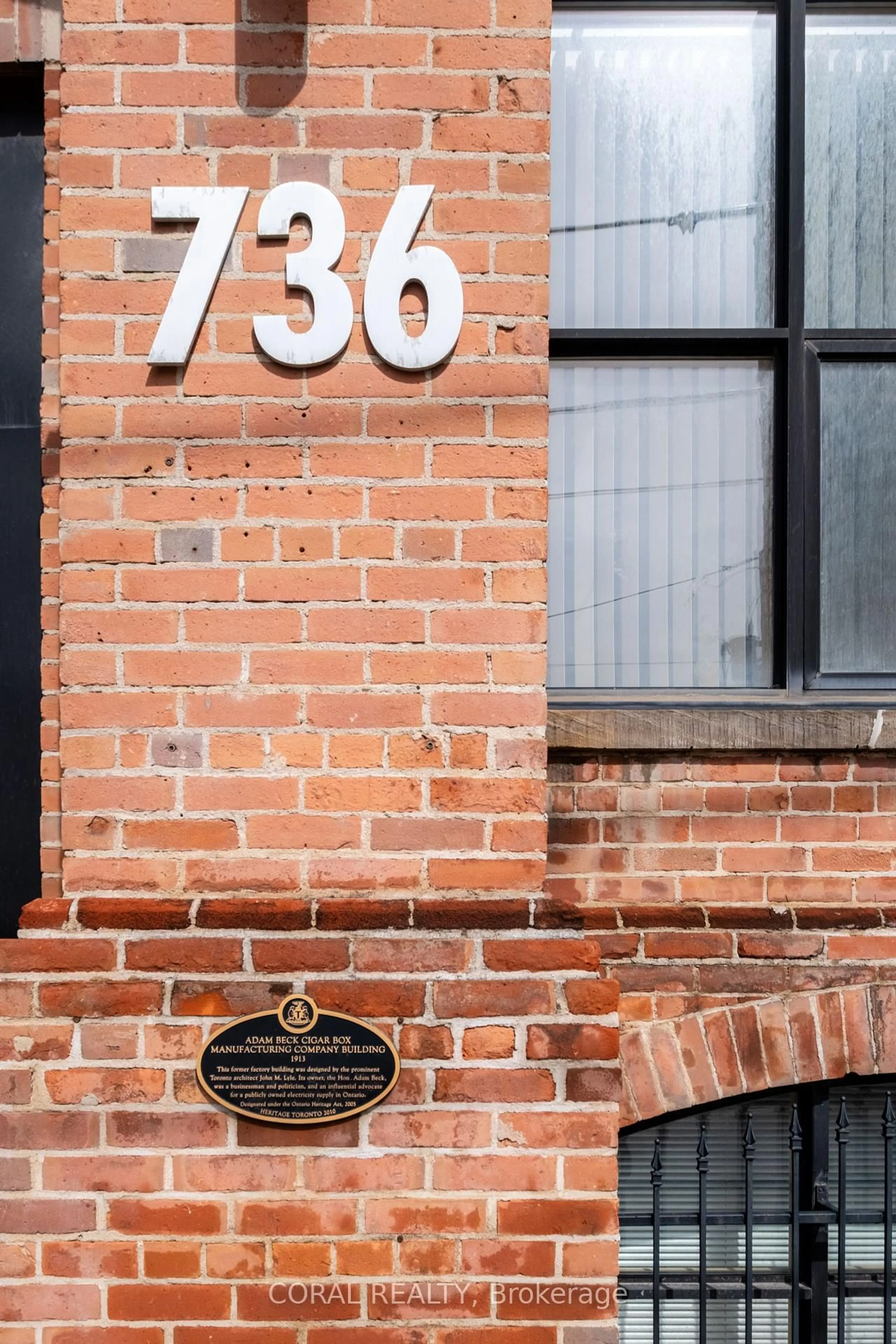 Home with brick exterior material, street for 736 Dundas St #407, Toronto Ontario M5A 2C5
